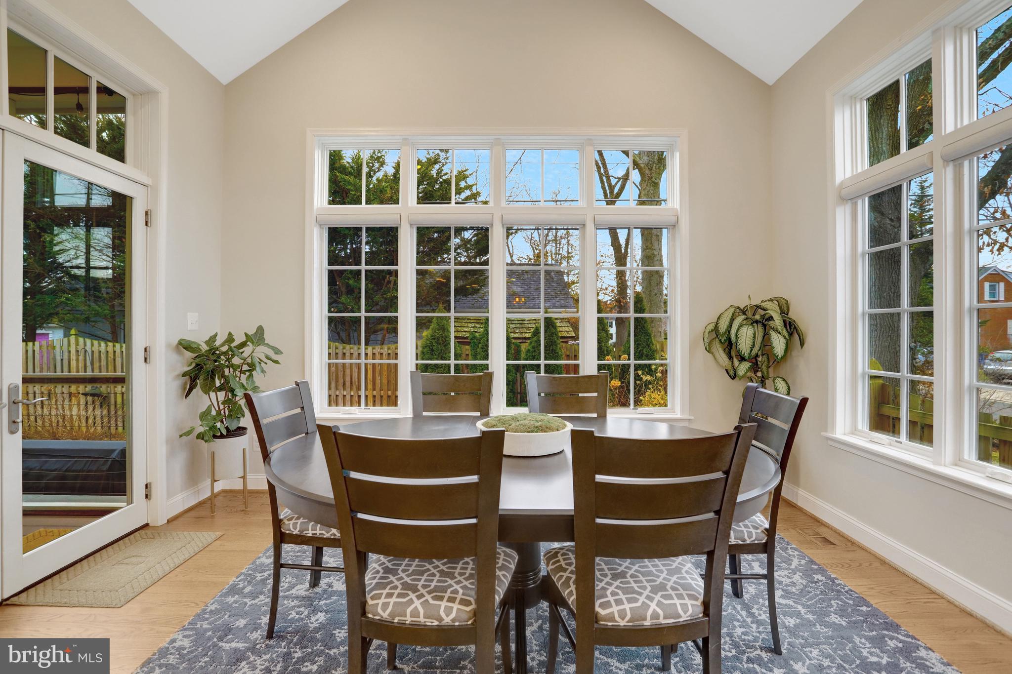 TARA - LEEWAY HEIGHTS - Residential