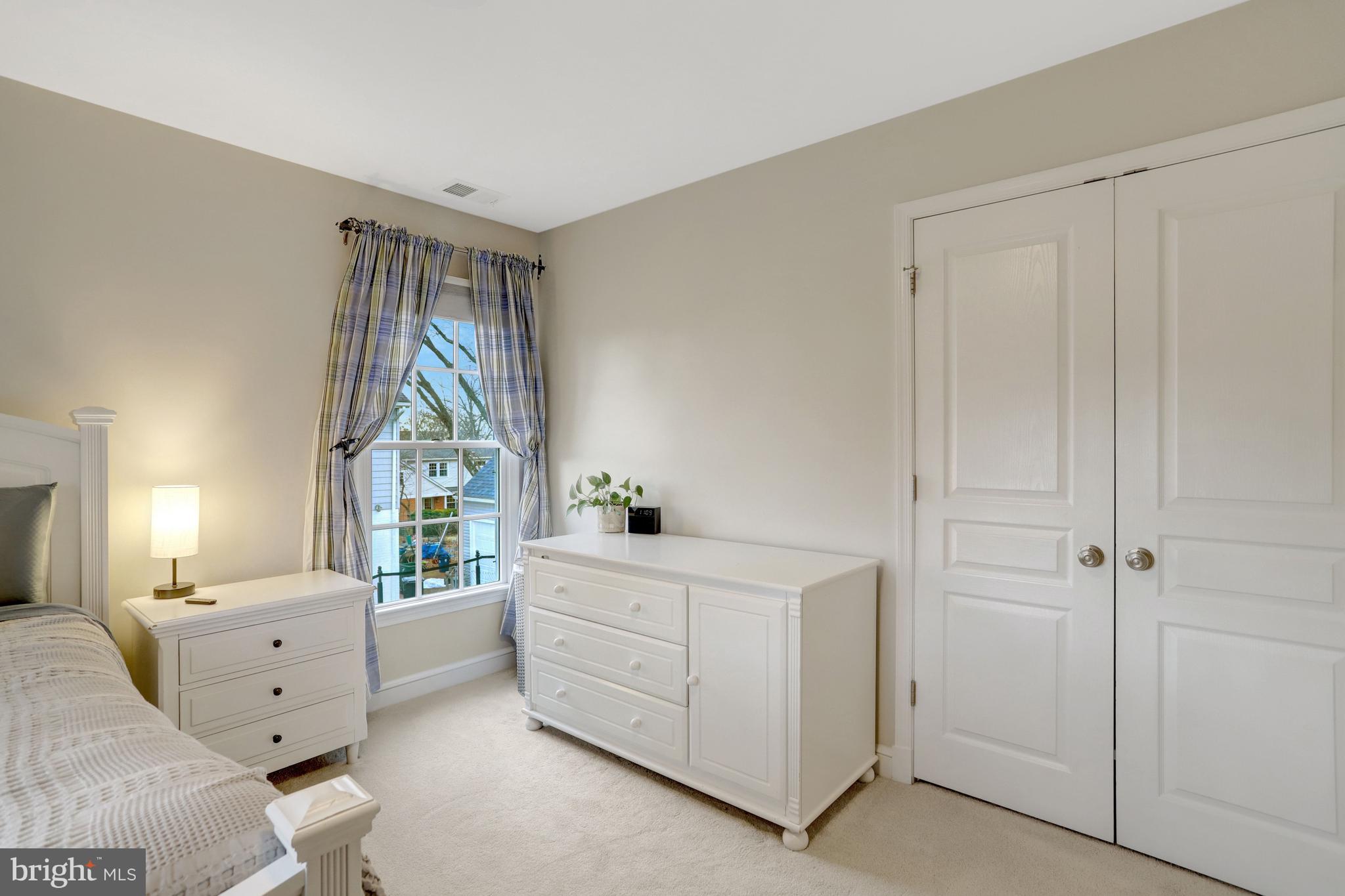 TARA - LEEWAY HEIGHTS - Residential