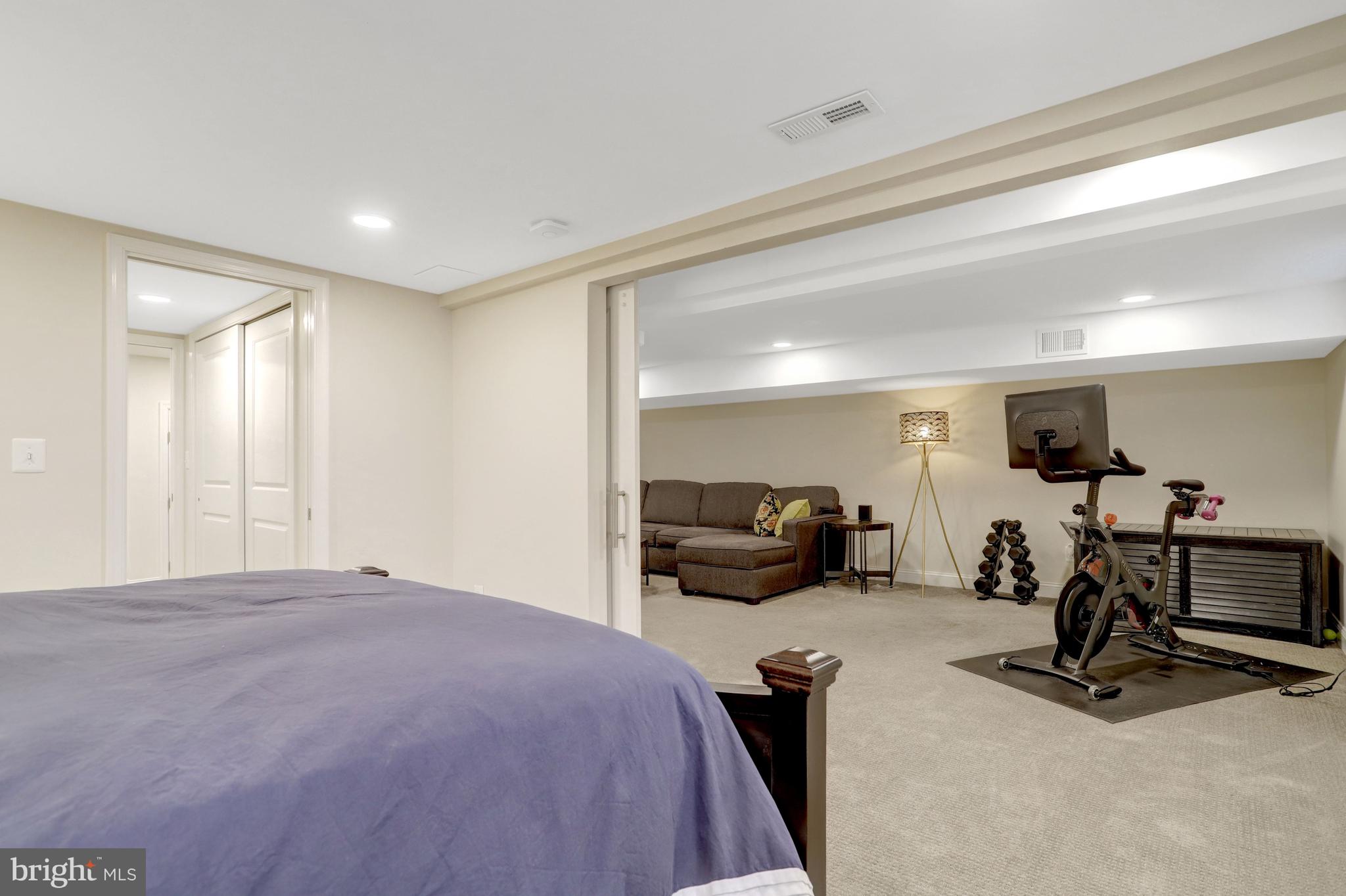 TARA - LEEWAY HEIGHTS - Residential