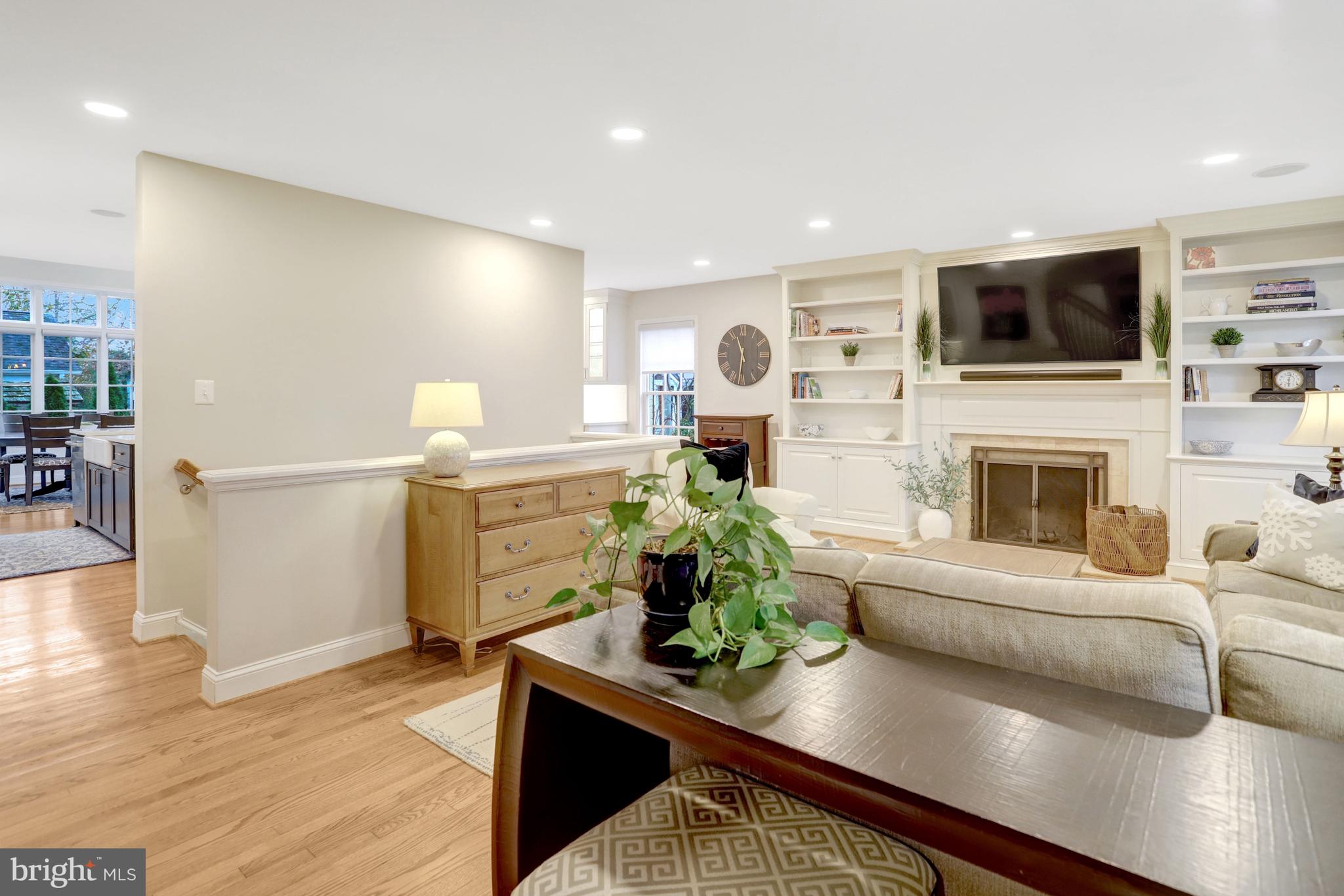 TARA - LEEWAY HEIGHTS - Residential