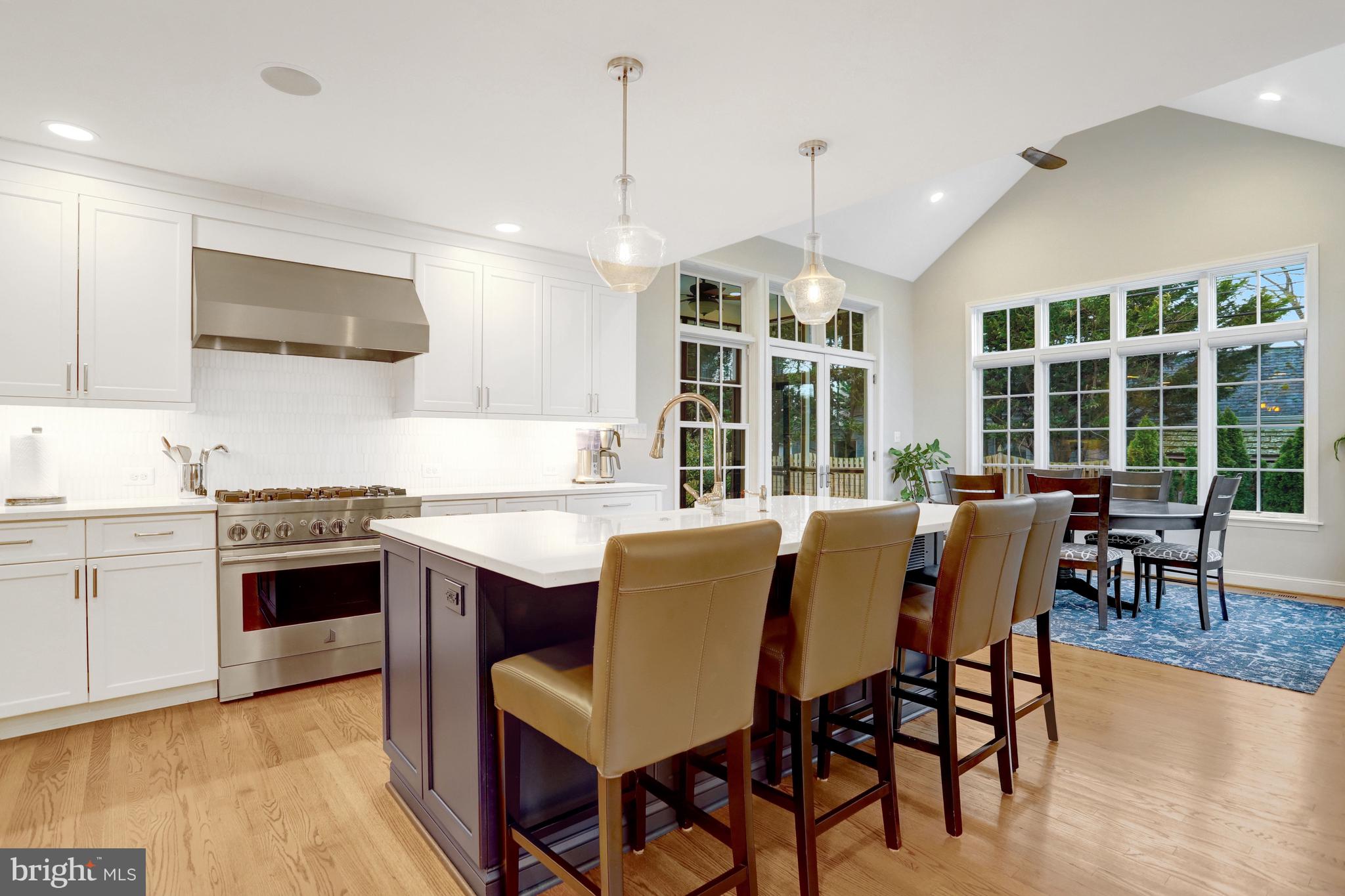 TARA - LEEWAY HEIGHTS - Residential