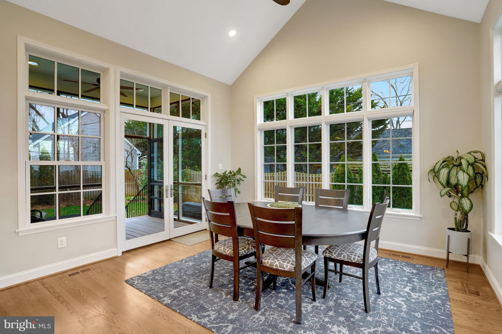 TARA - LEEWAY HEIGHTS - Residential