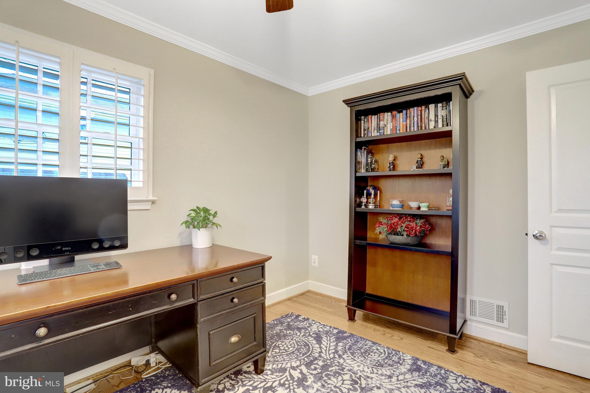 TARA - LEEWAY HEIGHTS - Residential