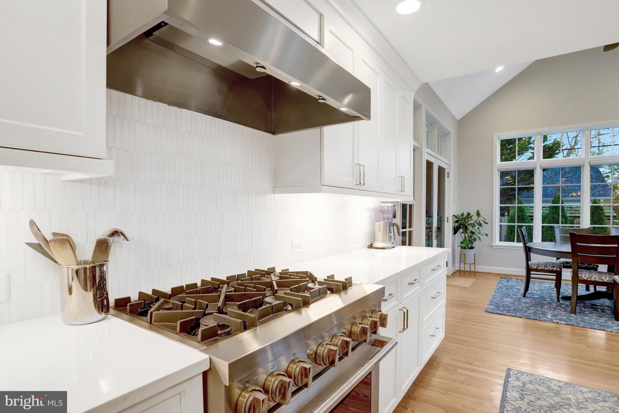 TARA - LEEWAY HEIGHTS - Residential