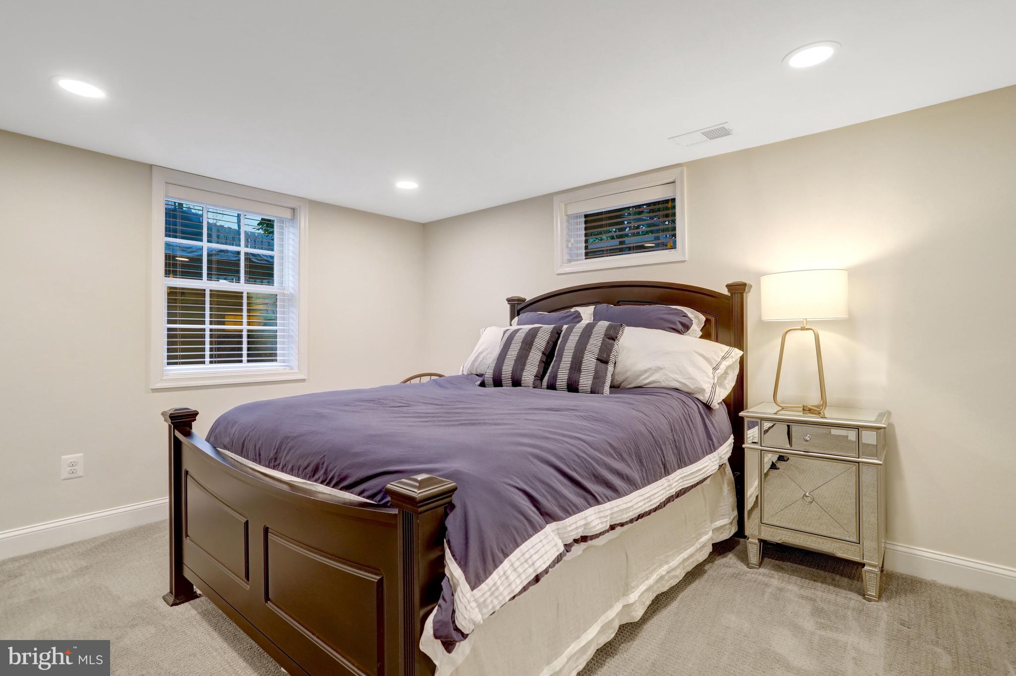 TARA - LEEWAY HEIGHTS - Residential