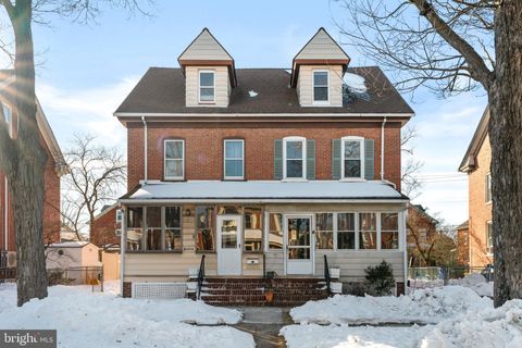 17 4TH AVE ROEBLING NJ 08554