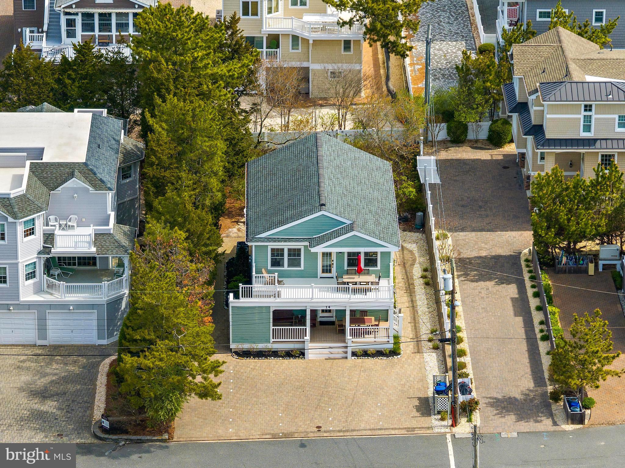 14 E 25 STREET