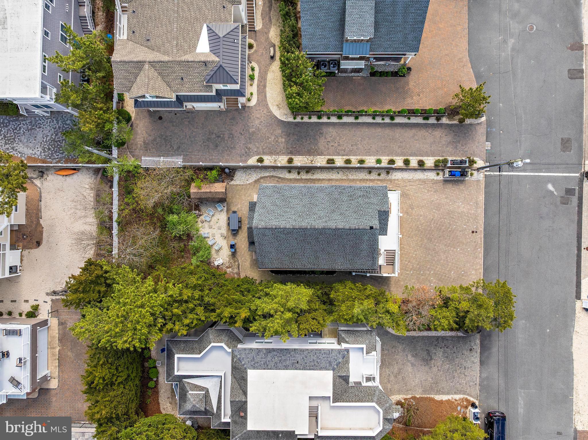 14 E 25 STREET