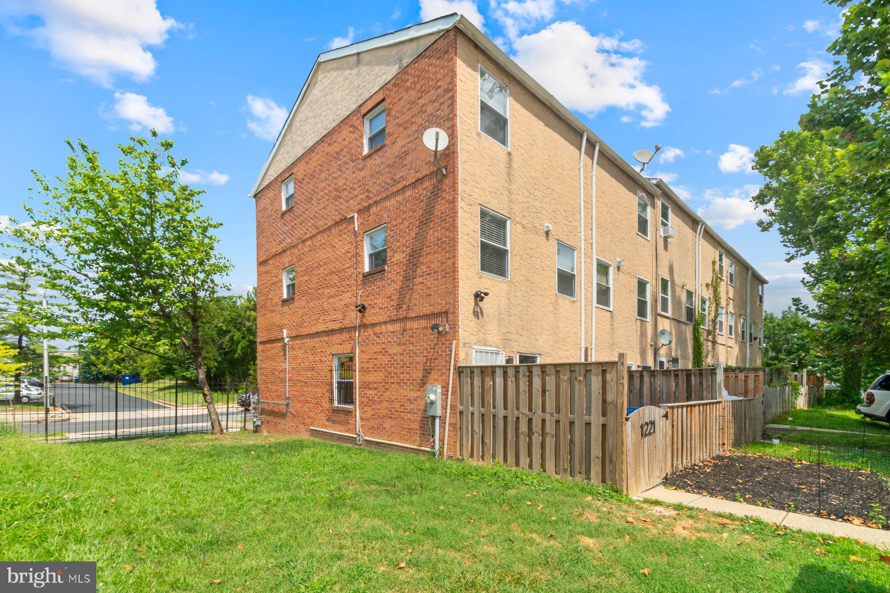 OLIVER - Residential
