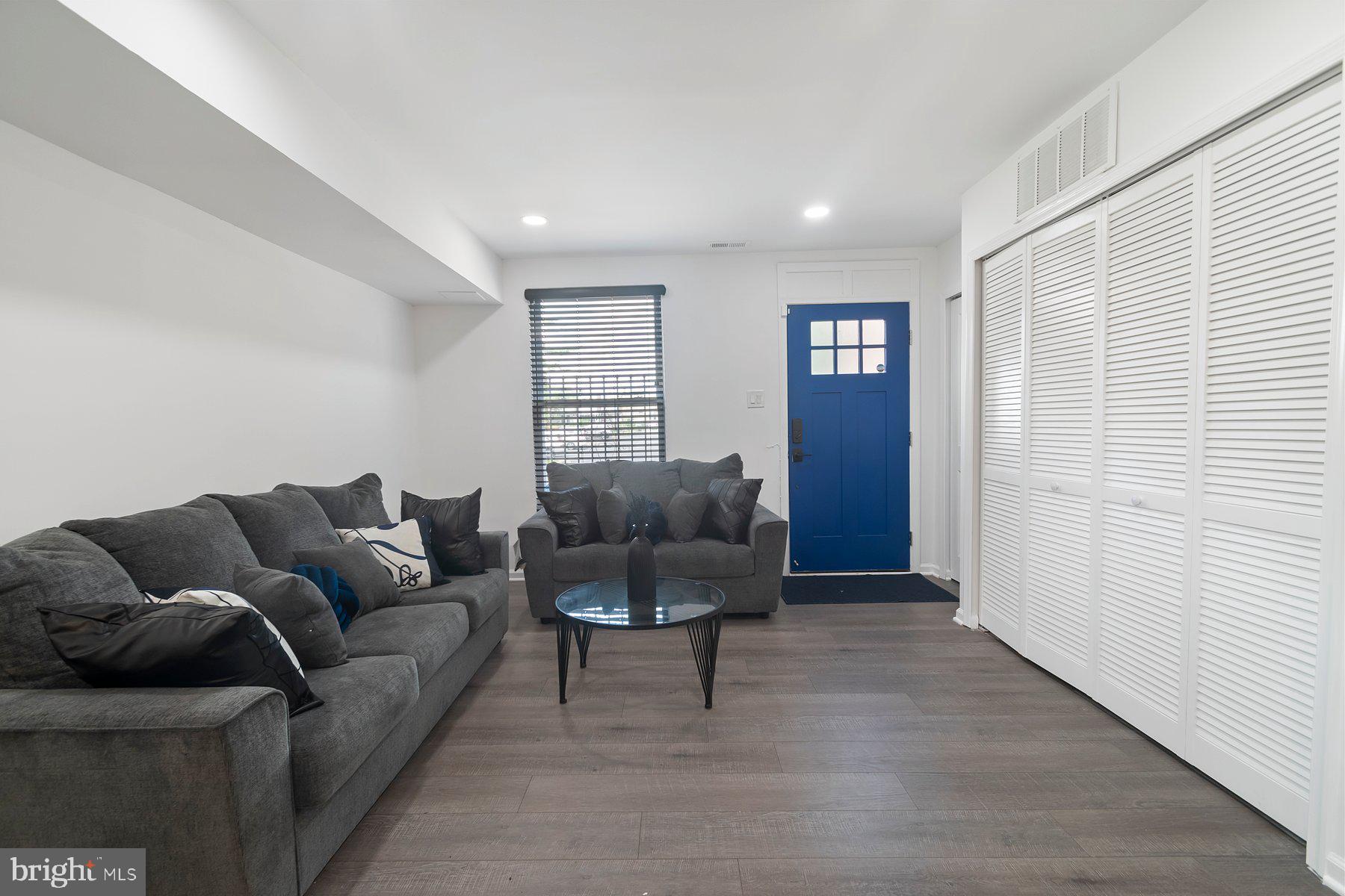 OLIVER - Residential