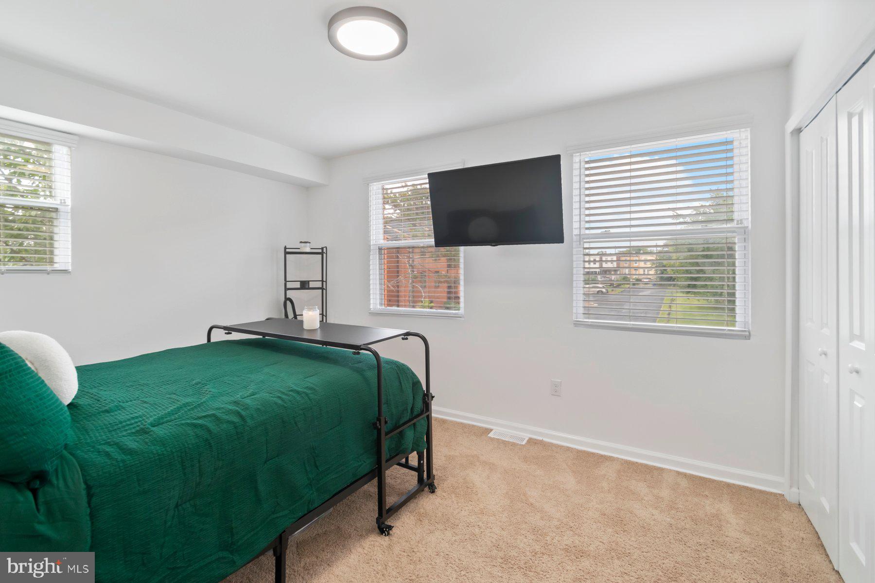 OLIVER - Residential