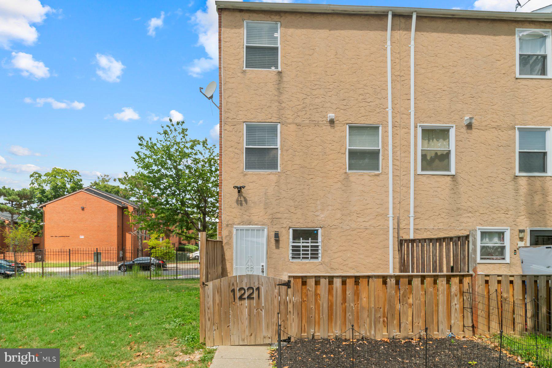 OLIVER - Residential