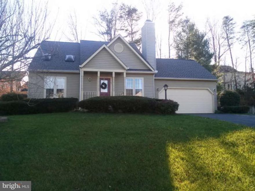 Super cozy house in convenient Settler Landing neighborhood!  Close to loads of shopping, restaurants, Quantico and I95. Main level master bedroom with two bedrooms upstairs (one is converted loft space) and three full baths.  Fully finished basement with lots of space to utilize.  Three decks in the landscaped backyard and fully fenced.