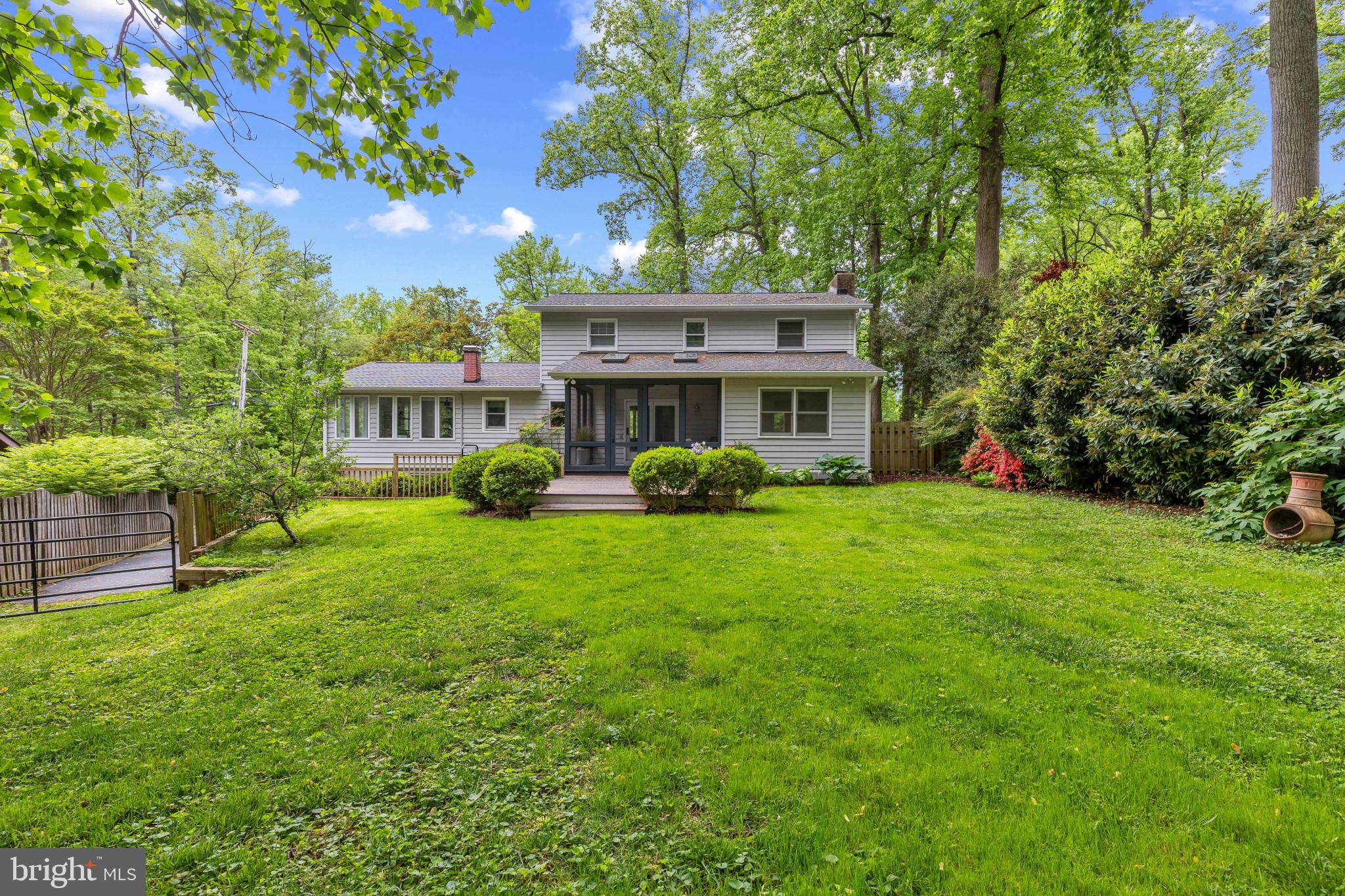 ANNAPOLIS ROADS - Residential