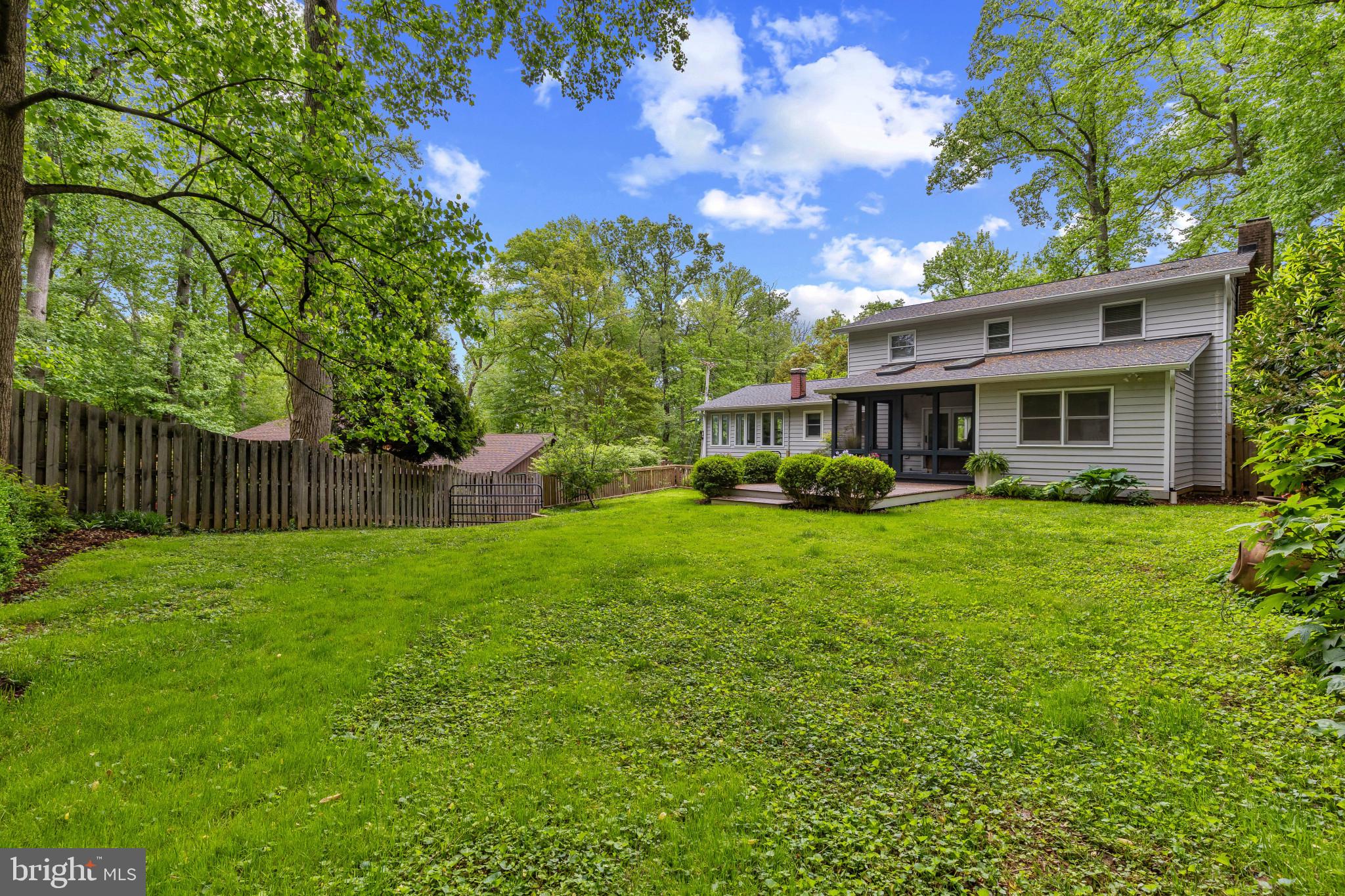 ANNAPOLIS ROADS - Residential