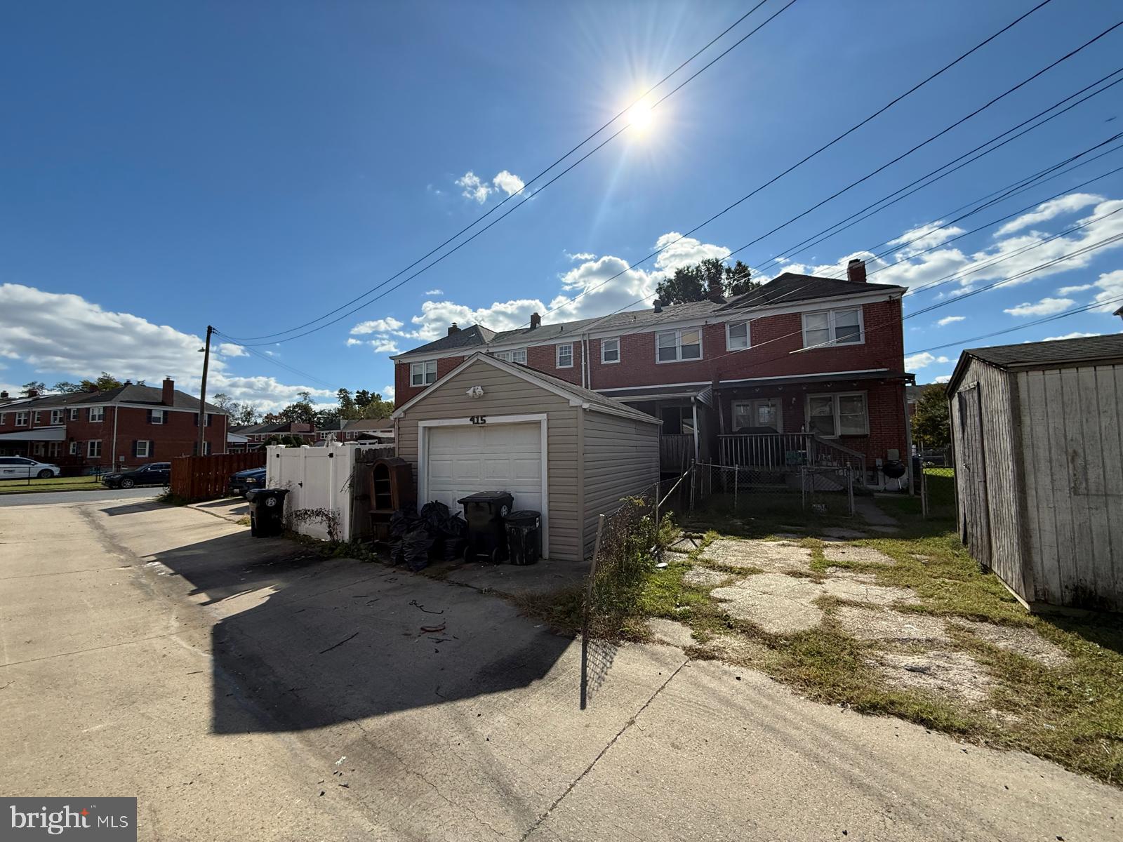 HAWTHORNE - Residential Lease