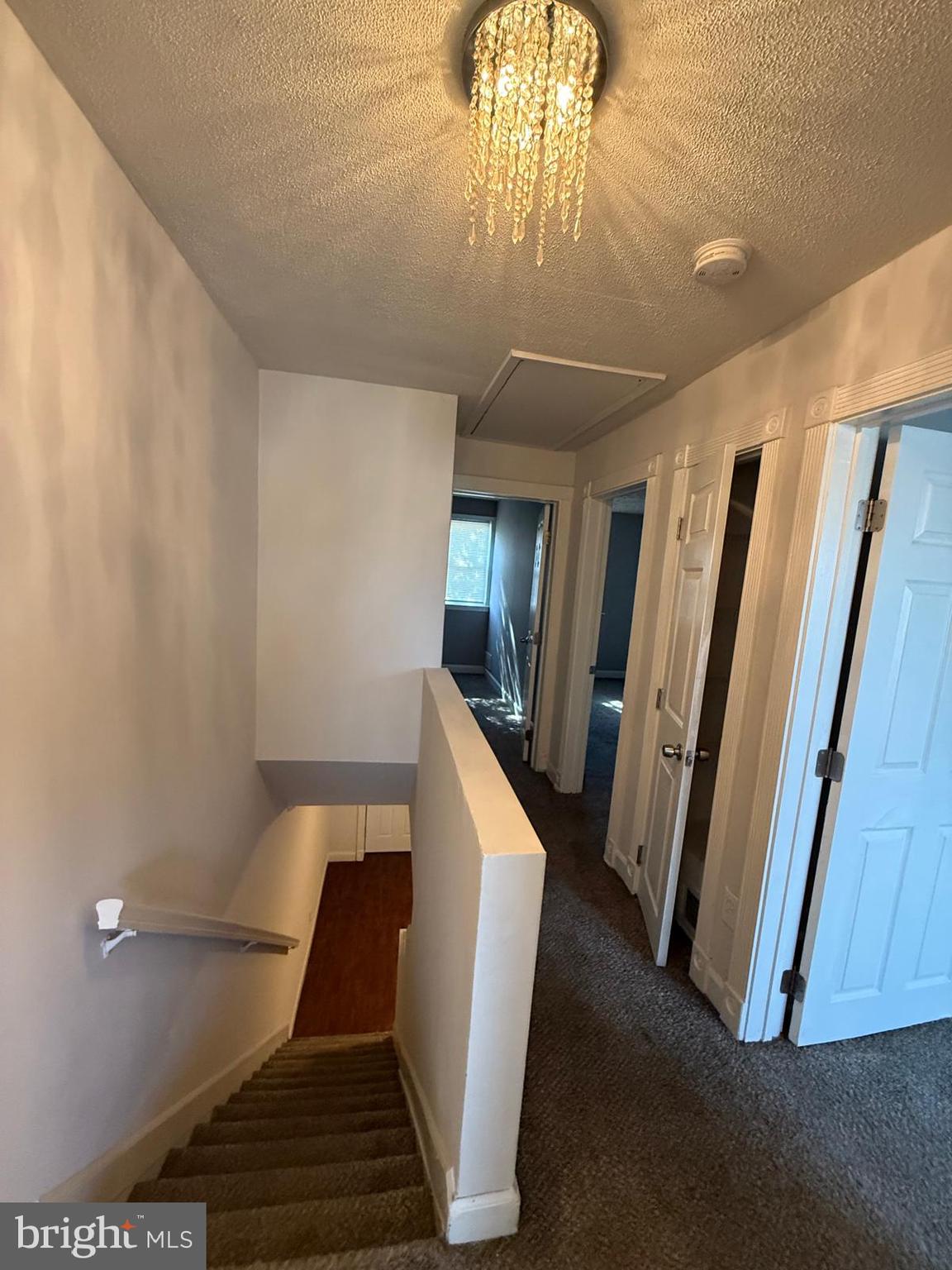 HAWTHORNE - Residential Lease