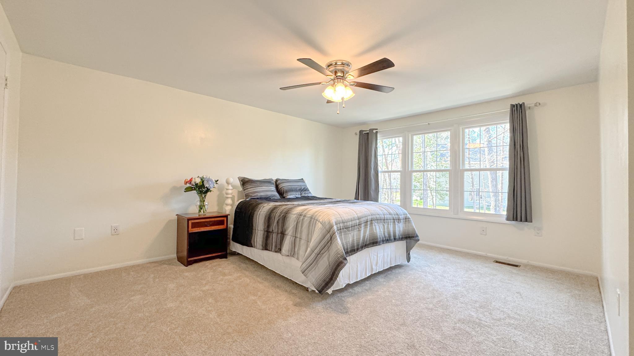 BREEZEWOOD - Residential