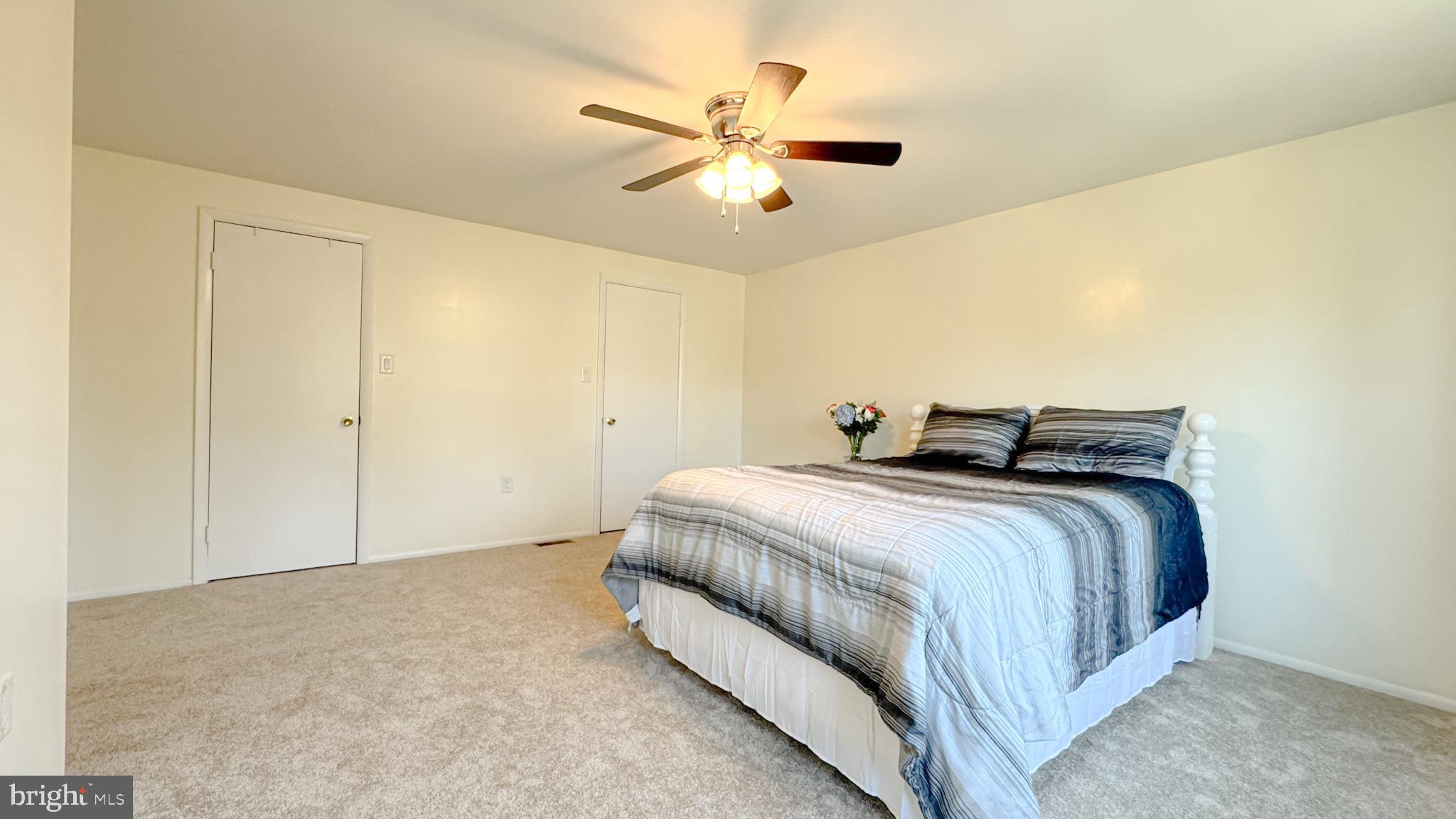 BREEZEWOOD - Residential