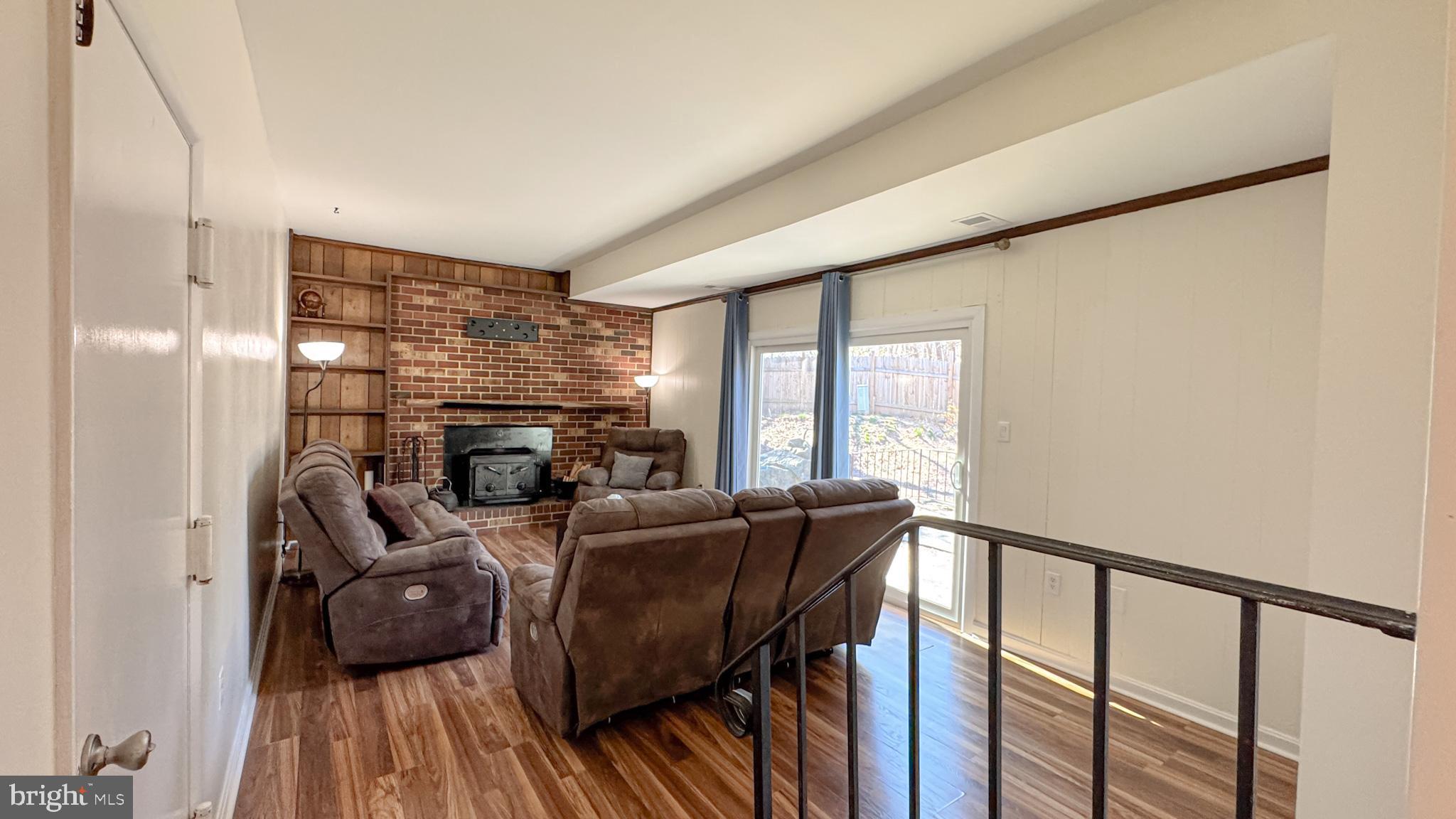 BREEZEWOOD - Residential