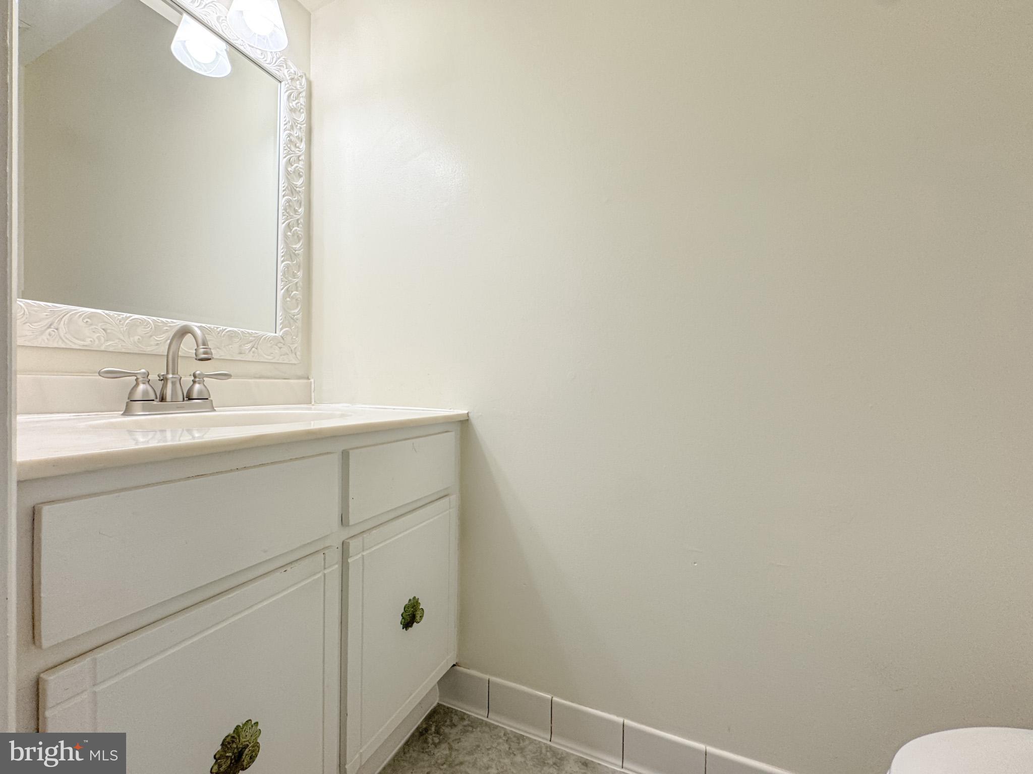 BREEZEWOOD - Residential