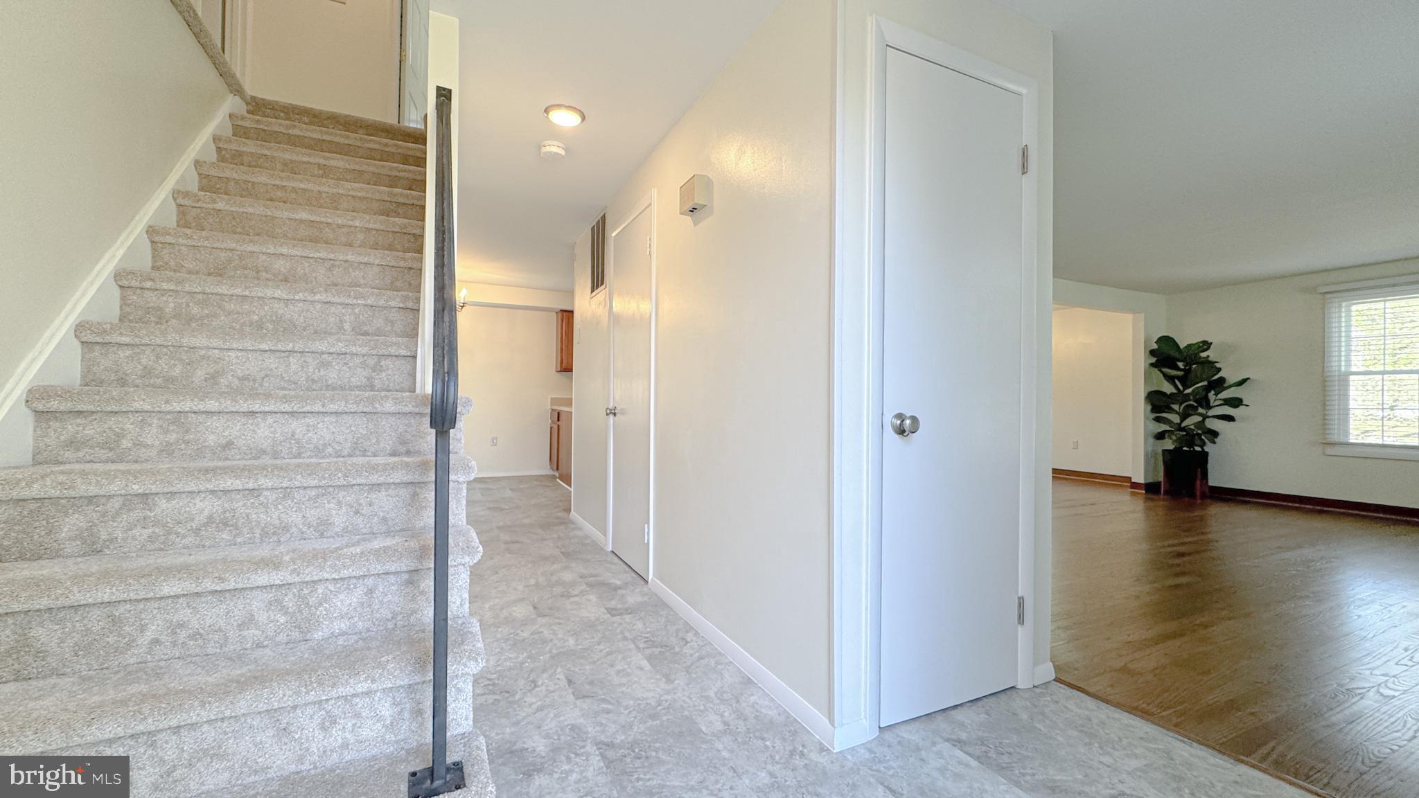 BREEZEWOOD - Residential