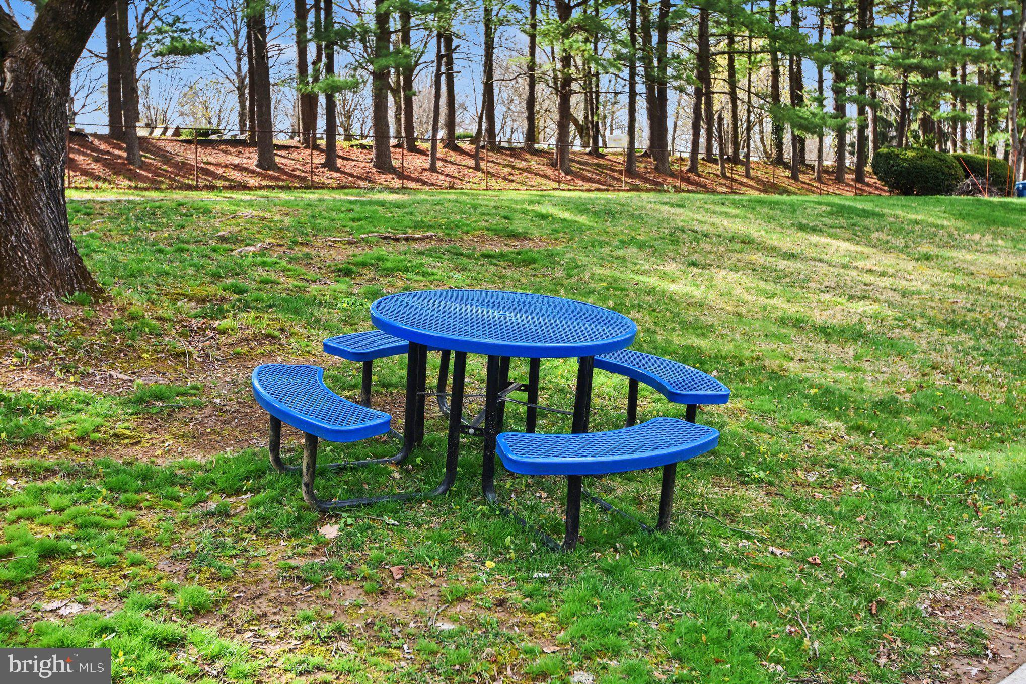 HILLTOP - Residential