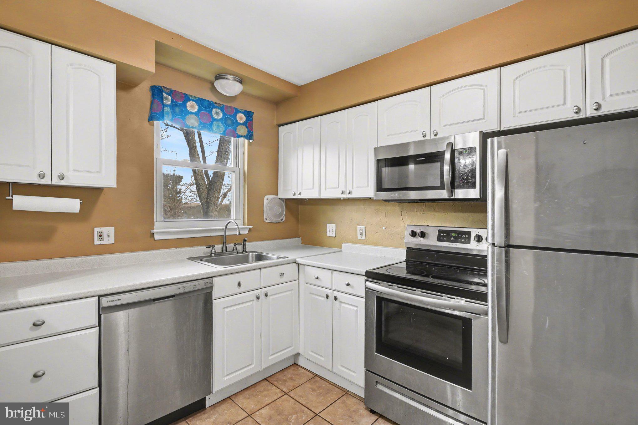 HILLTOP - Residential