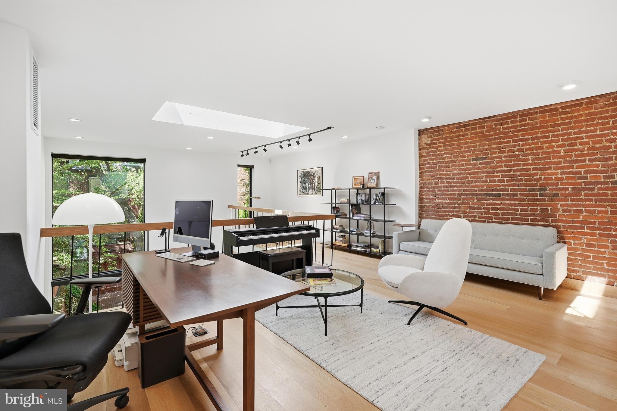 DUPONT CIRCLE - Residential