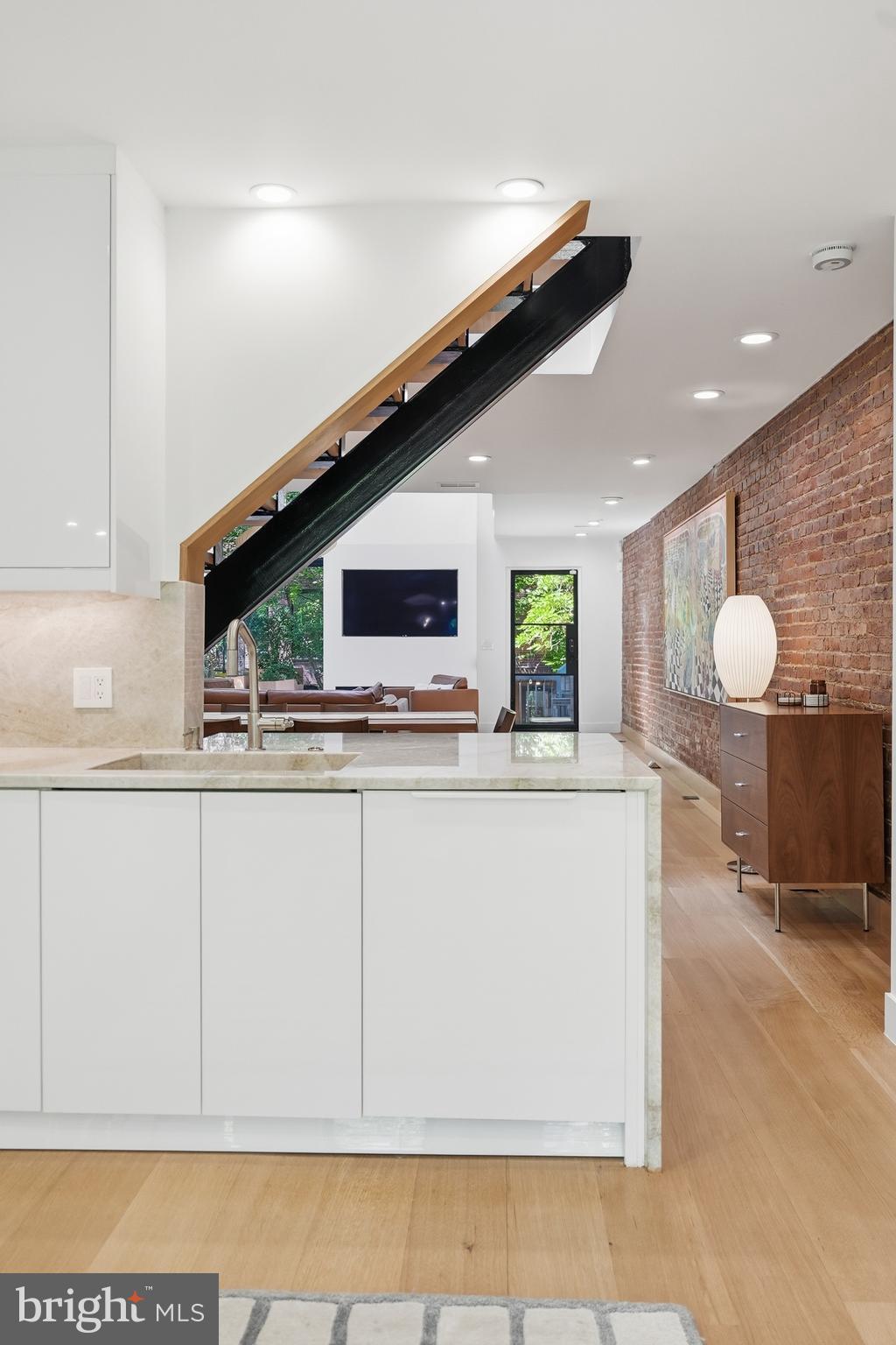 DUPONT CIRCLE - Residential