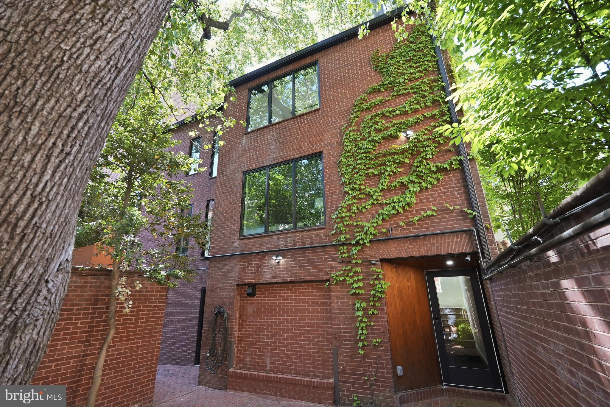 DUPONT CIRCLE - Residential