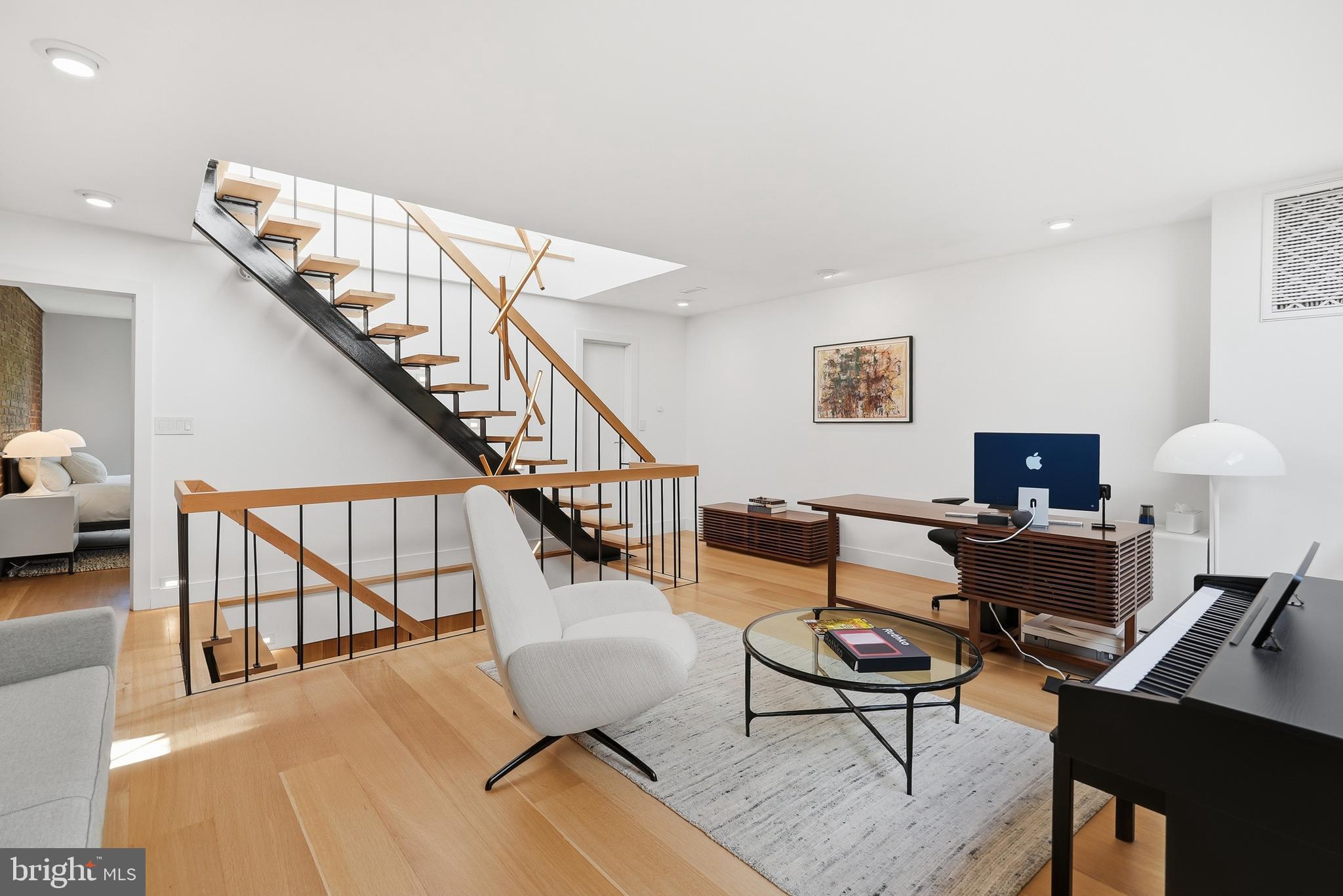 DUPONT CIRCLE - Residential