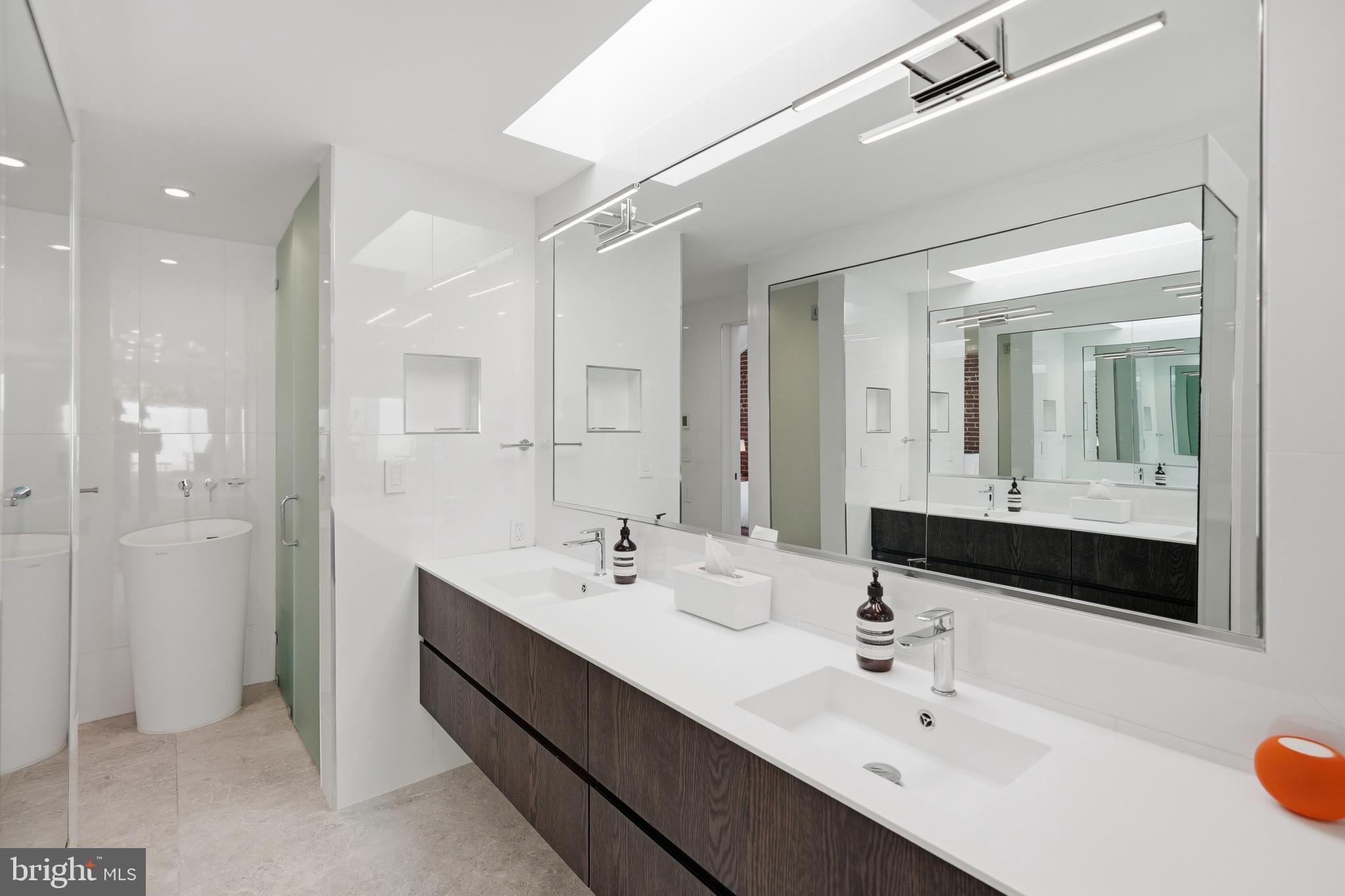 DUPONT CIRCLE - Residential
