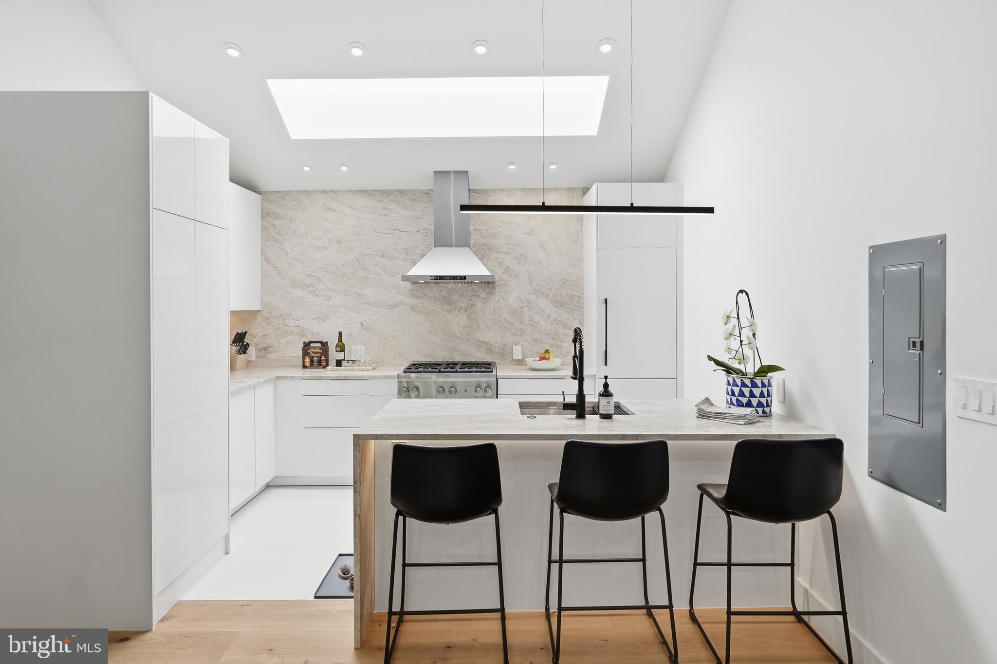 DUPONT CIRCLE - Residential