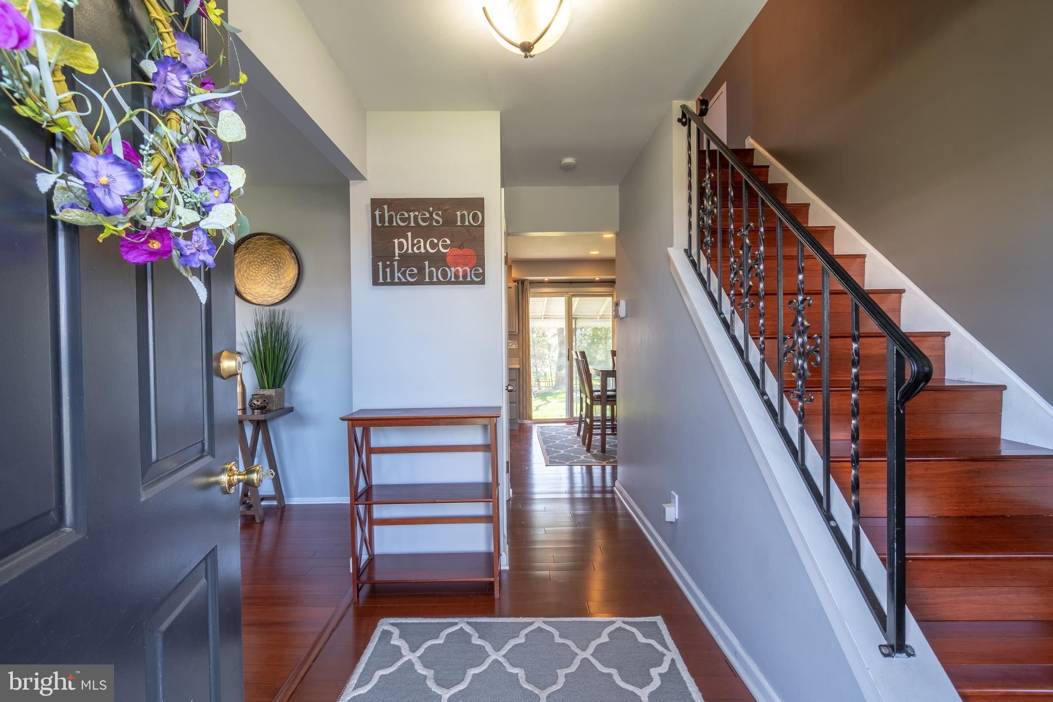 JEFFERSONVILLE - Residential