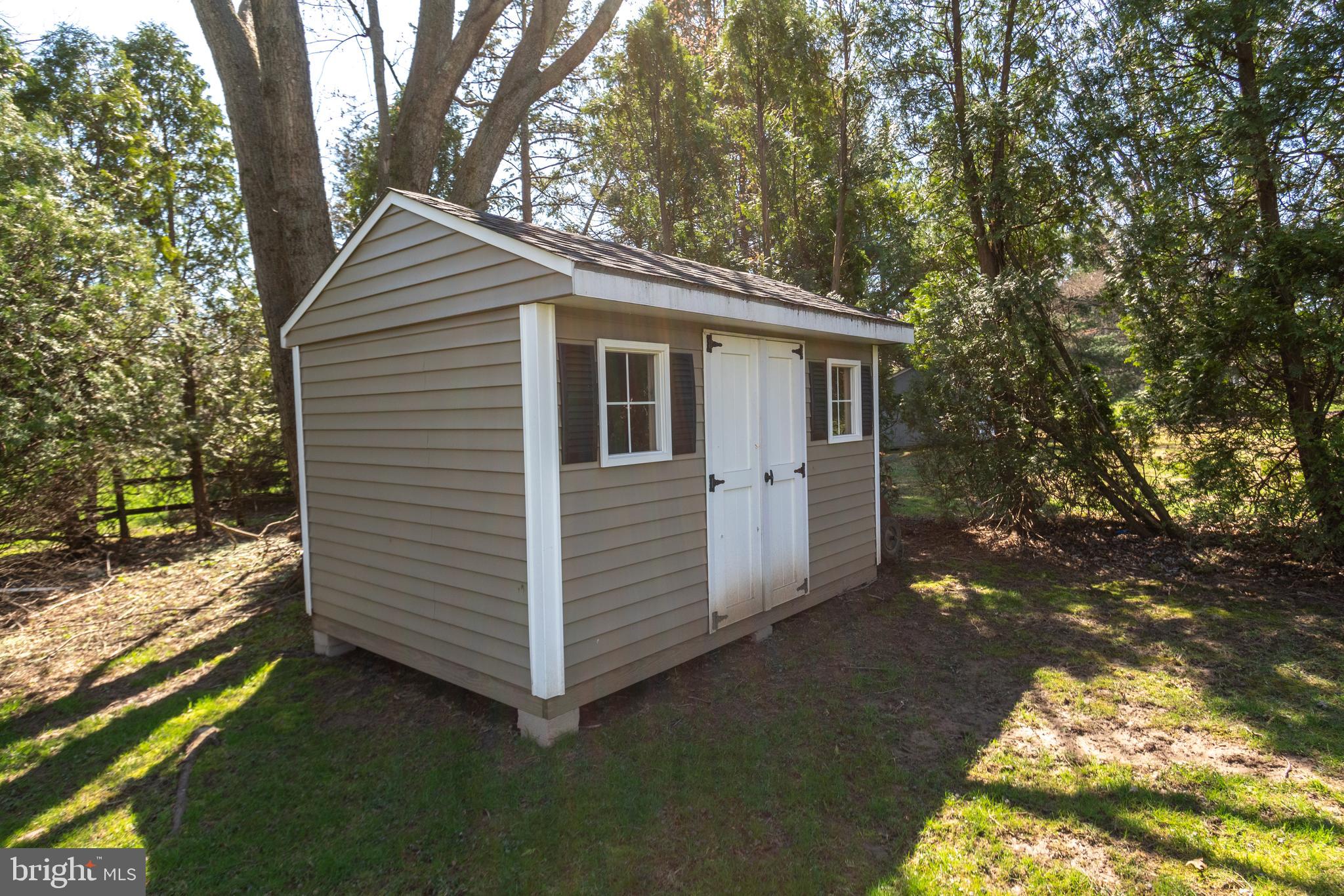 JEFFERSONVILLE - Residential