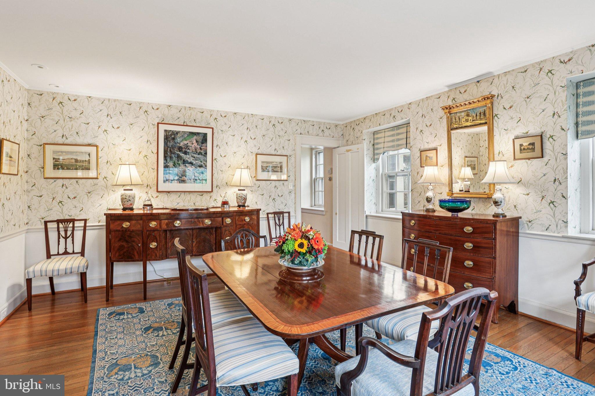 CHESTNUT HILL - Residential