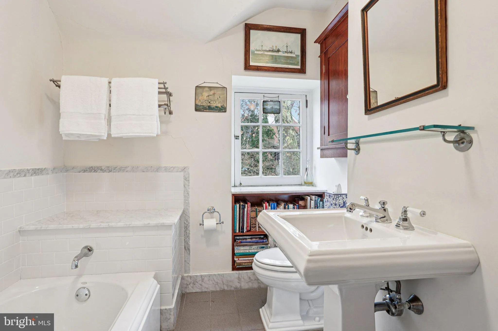 Philadelphia, Pennsylvania 19118, United States, 4 Bedrooms Bedrooms, ,4 BathroomsBathrooms,Residential,Active,248748