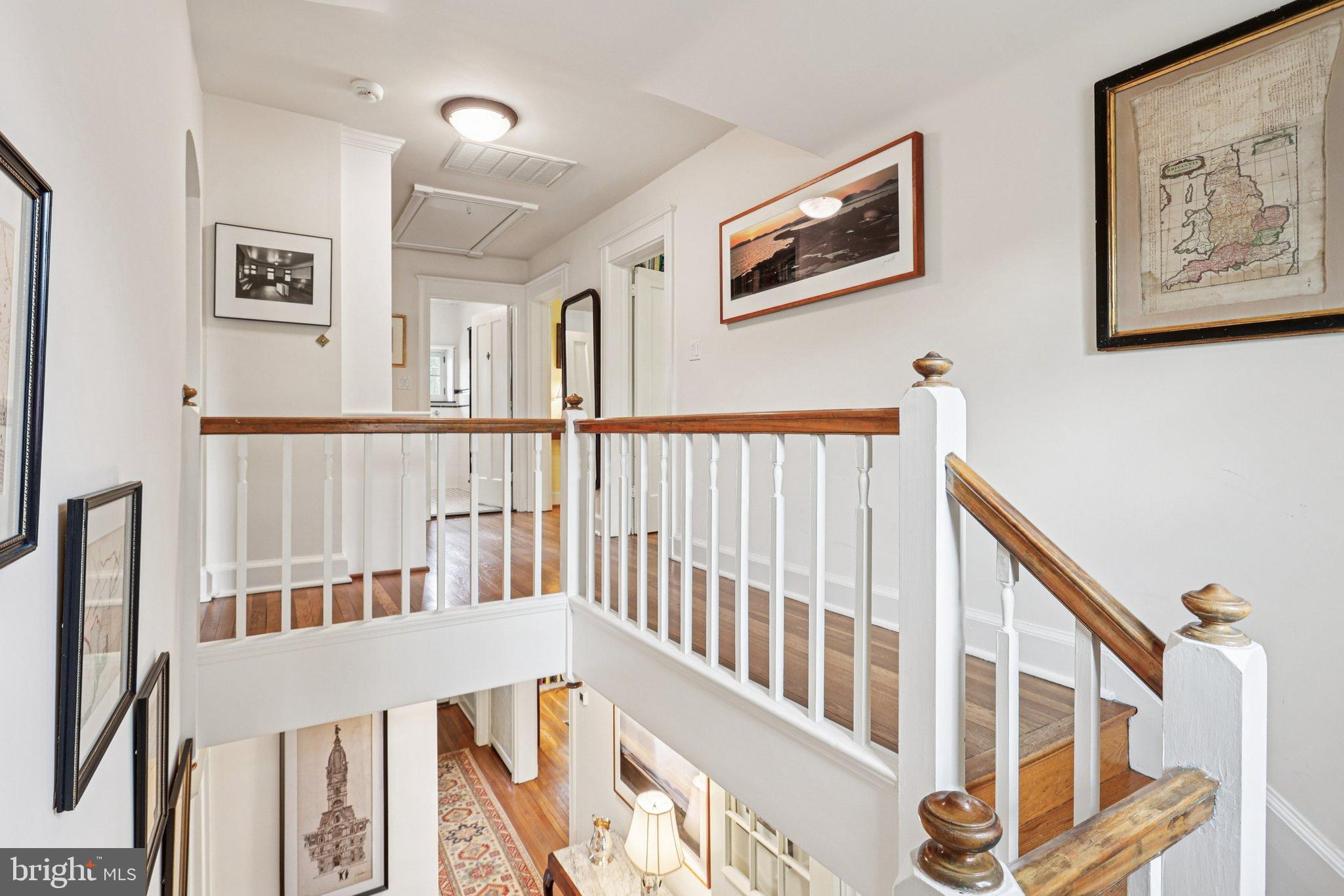 CHESTNUT HILL - Residential