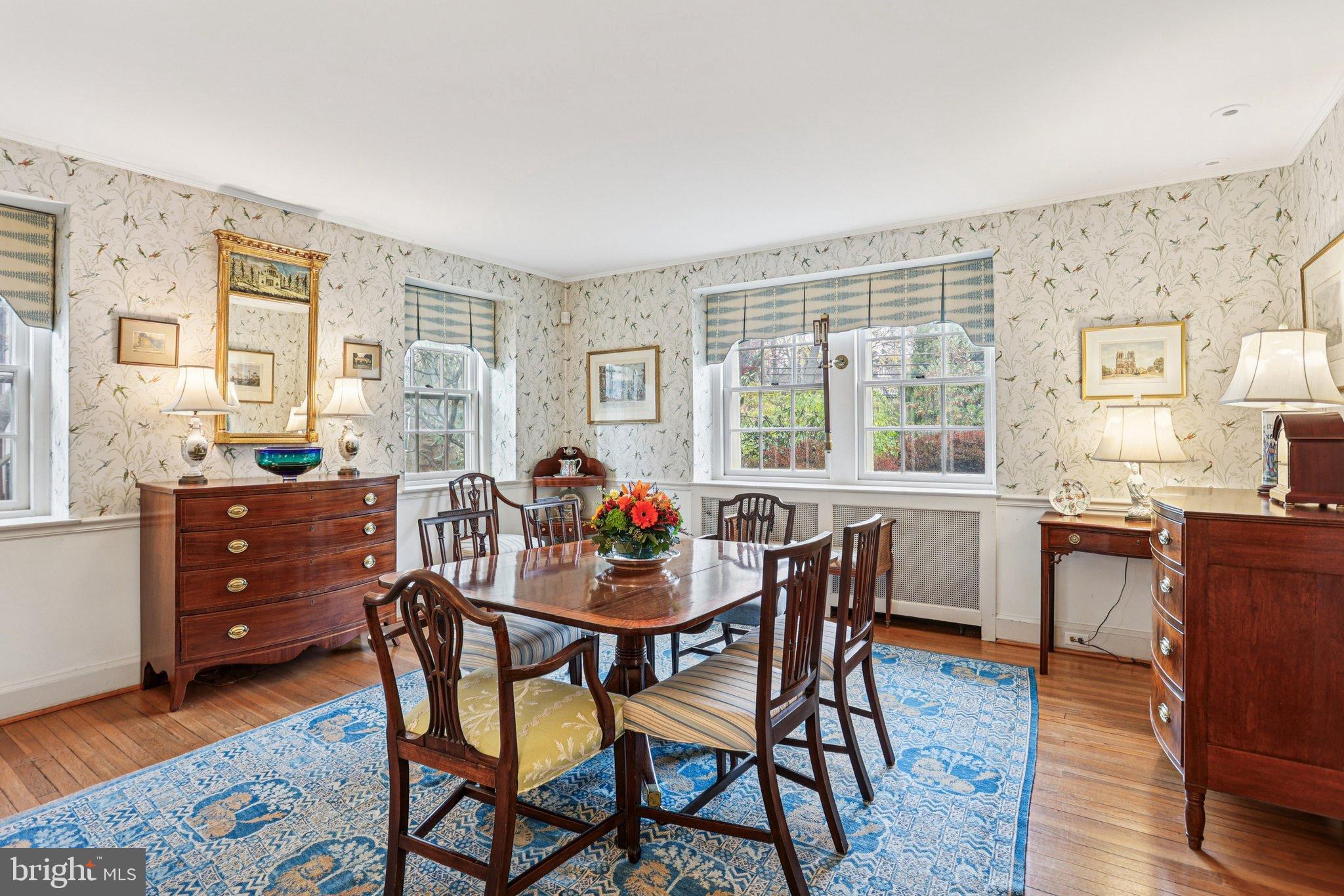 CHESTNUT HILL - Residential