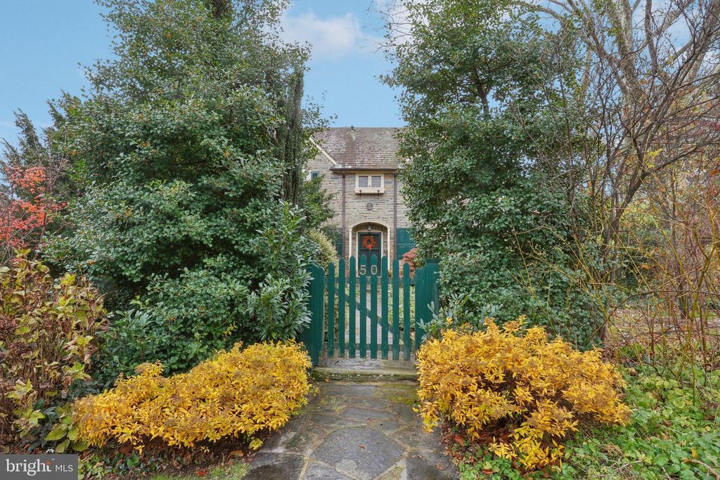 Photo of 8720 Prospect Avenue, PHILADELPHIA, PA 19118 (MLS # PAPH2554722)