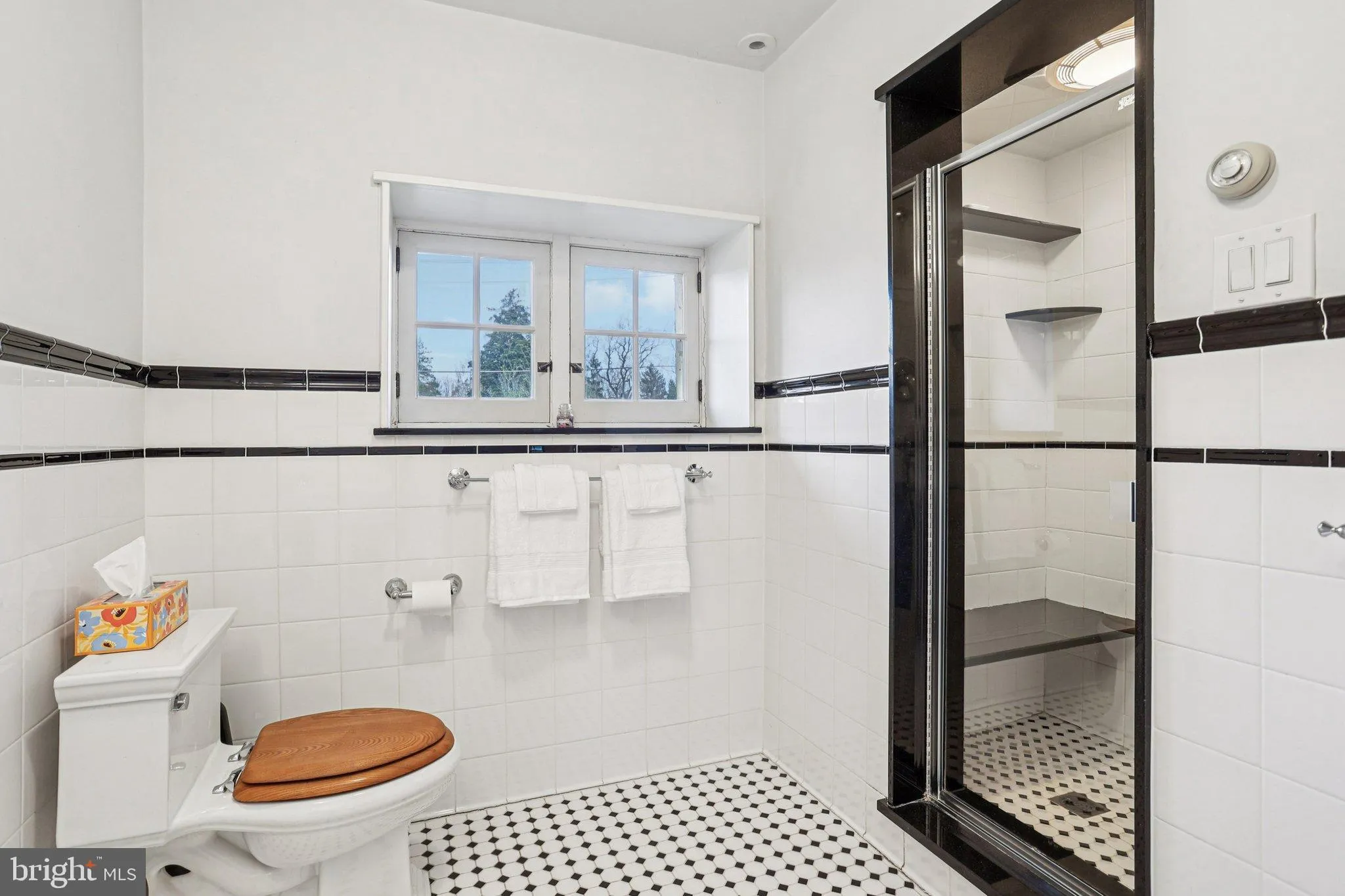 Philadelphia, Pennsylvania 19118, United States, 4 Bedrooms Bedrooms, ,4 BathroomsBathrooms,Residential,Active,248748