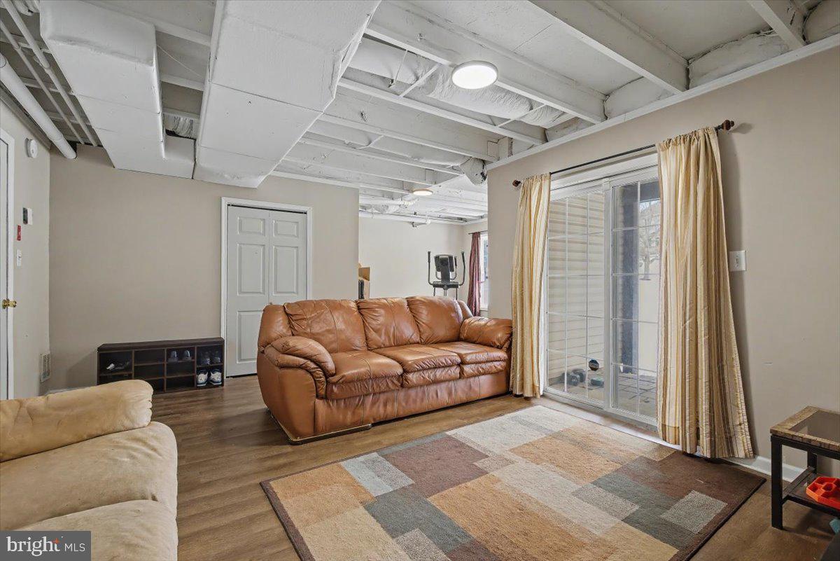 HUNT CLUB - Residential