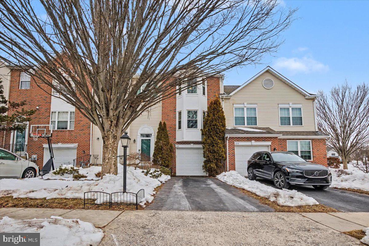 HUNT CLUB - Residential