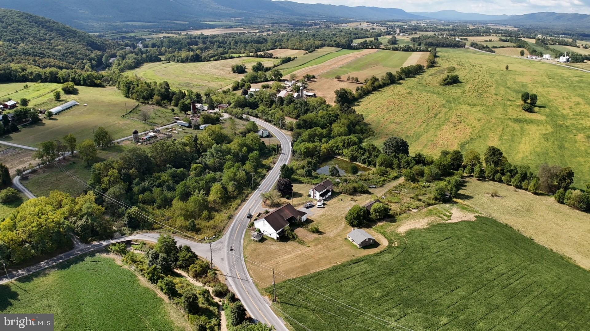 TRACT 1: 19032 SPRING RUN RD