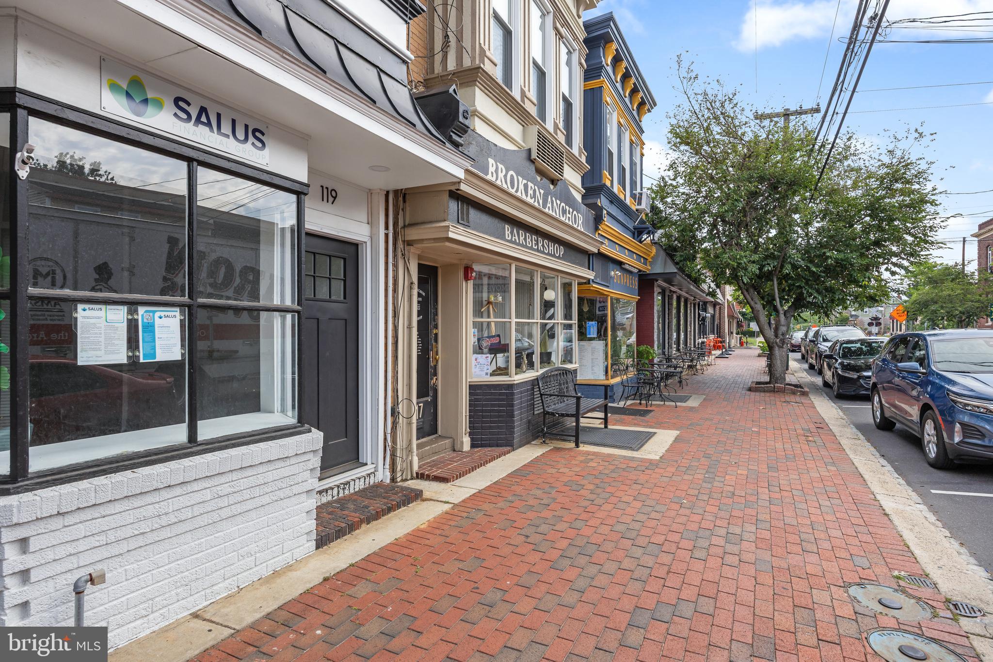 117 W MERCHANT STREET