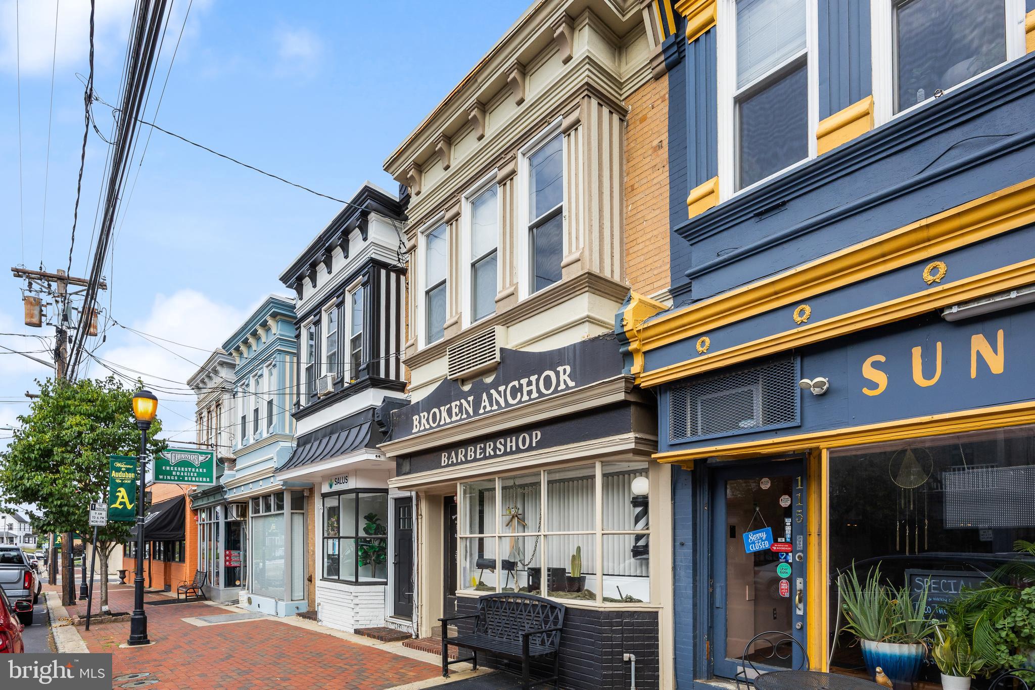 117 W MERCHANT STREET
