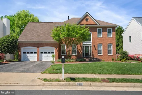 7616 Seabrook Lane, Springfield, VA 22153 - #: VAFX2302428