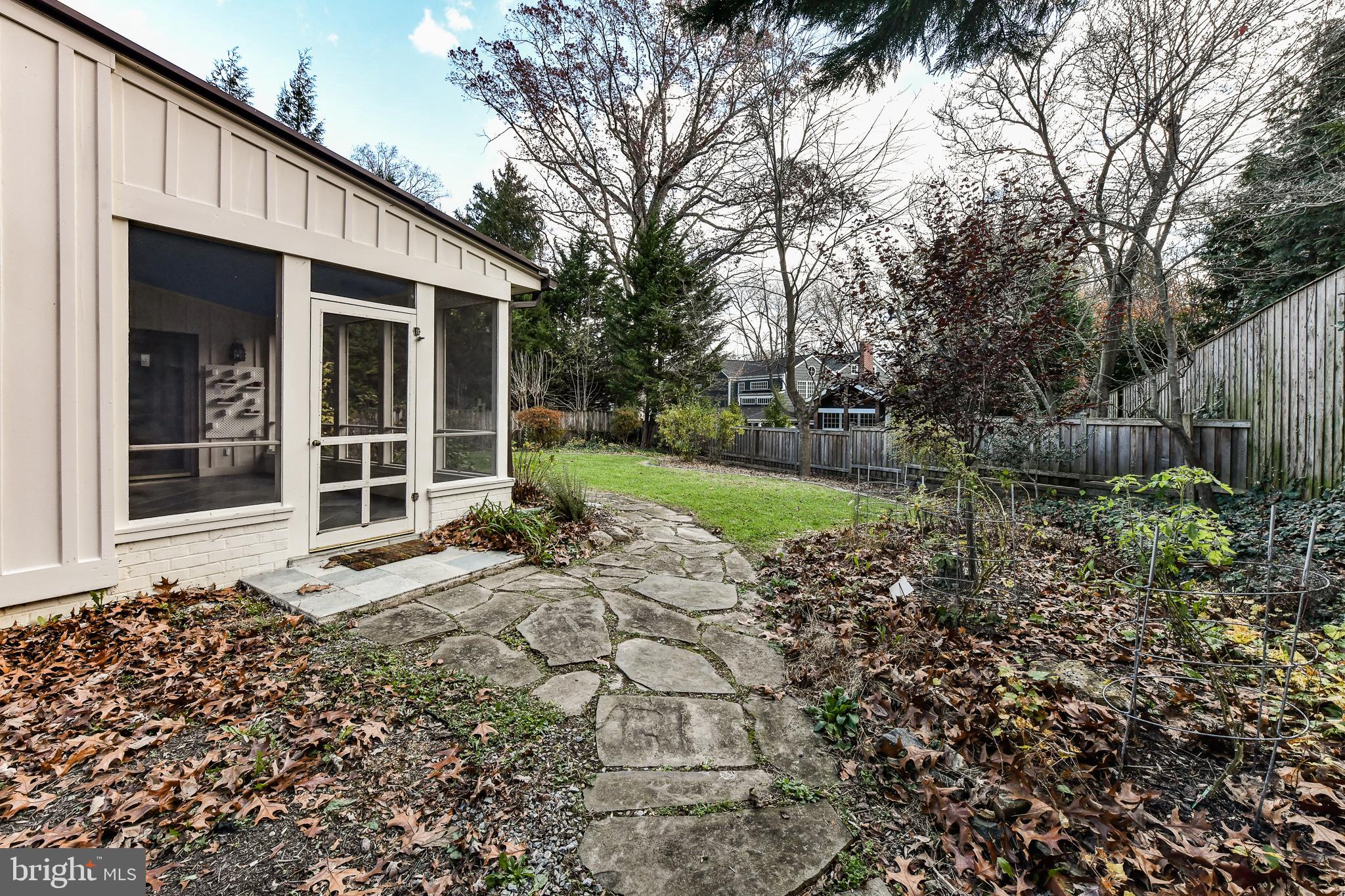 LEE HEIGHTS - Residential Lease