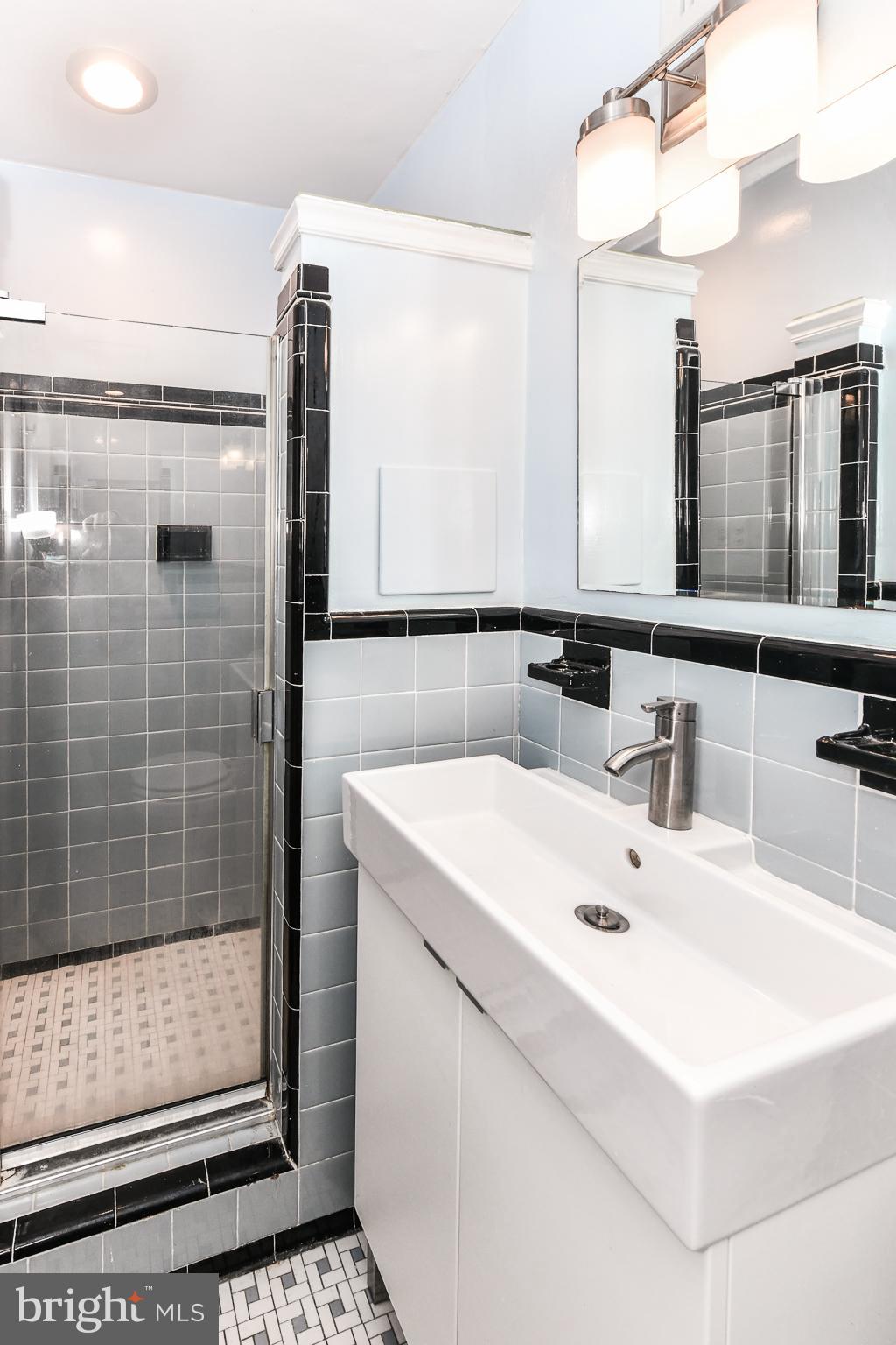 LEE HEIGHTS - Residential Lease